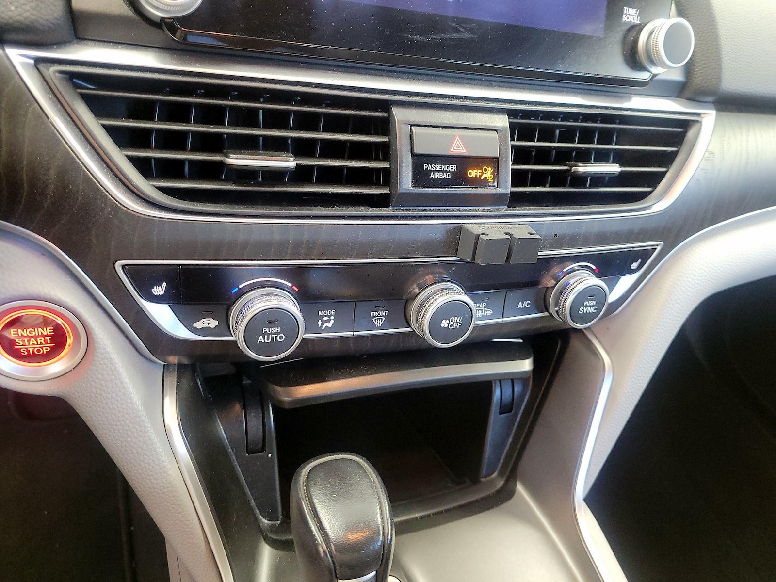 2020 Honda Accord EX-L - Photo 17