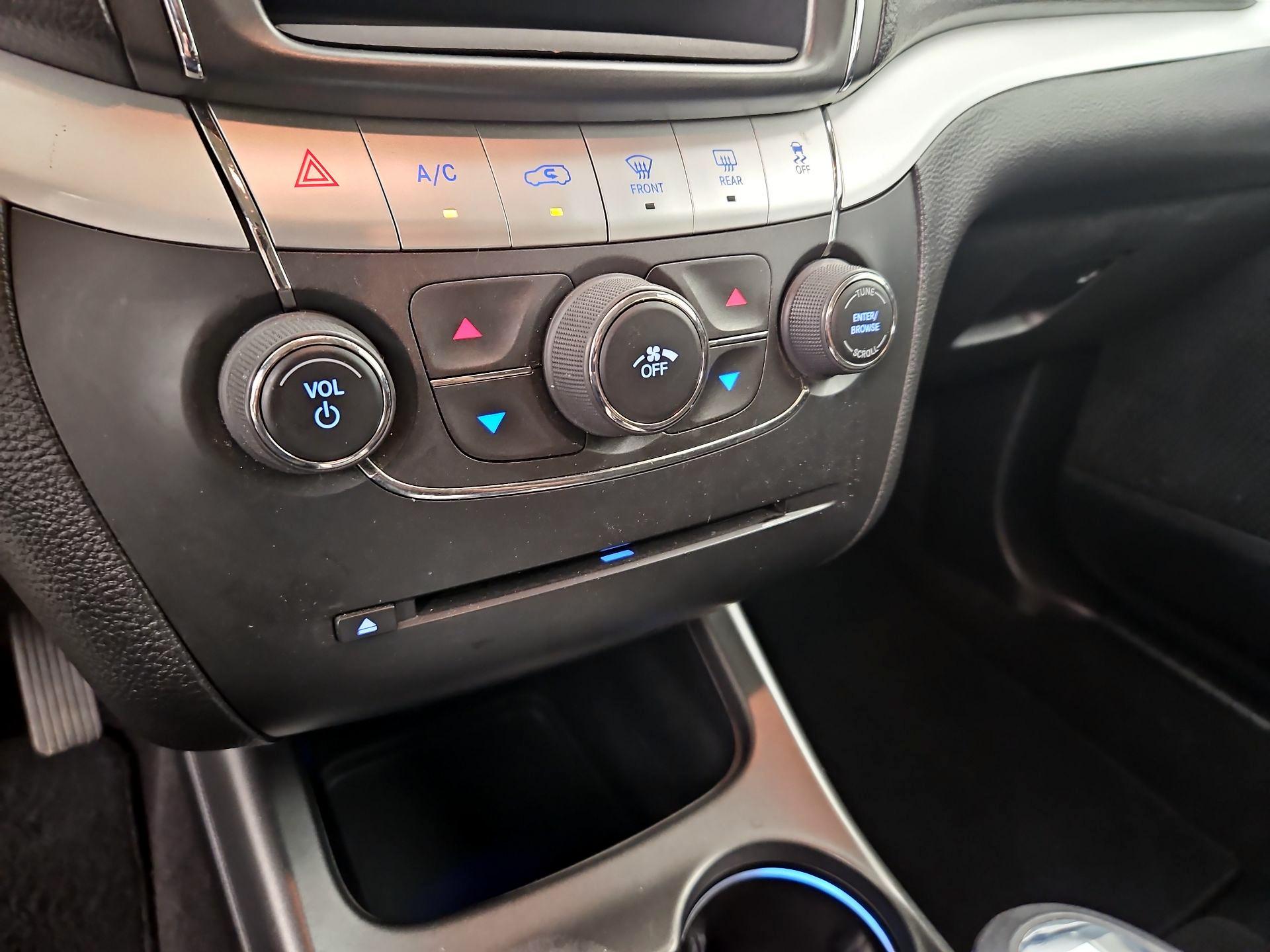 Thumbnail: 2018 Dodge Journey - 16