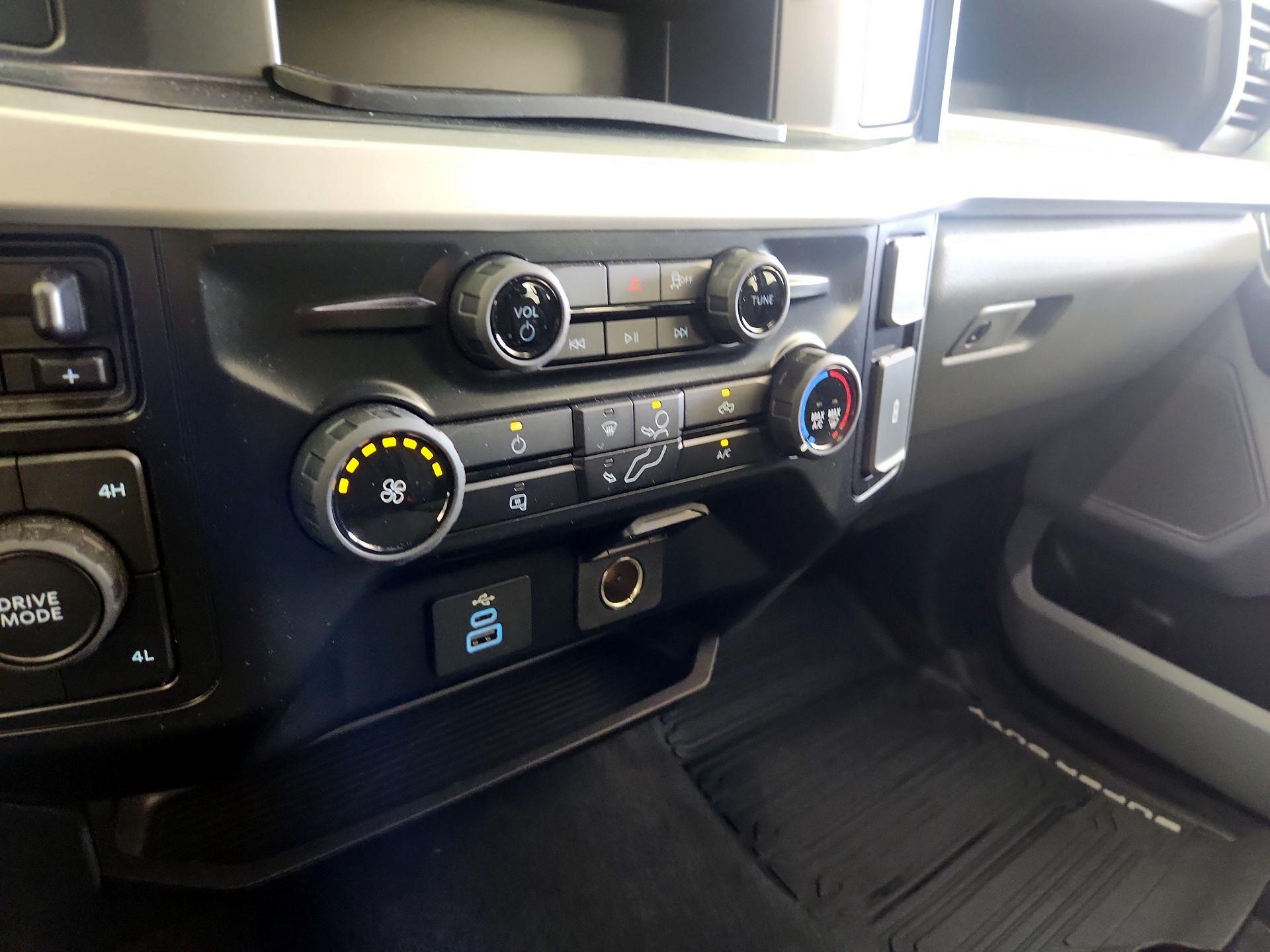 Thumbnail: 2026 Ford F-250 - 16