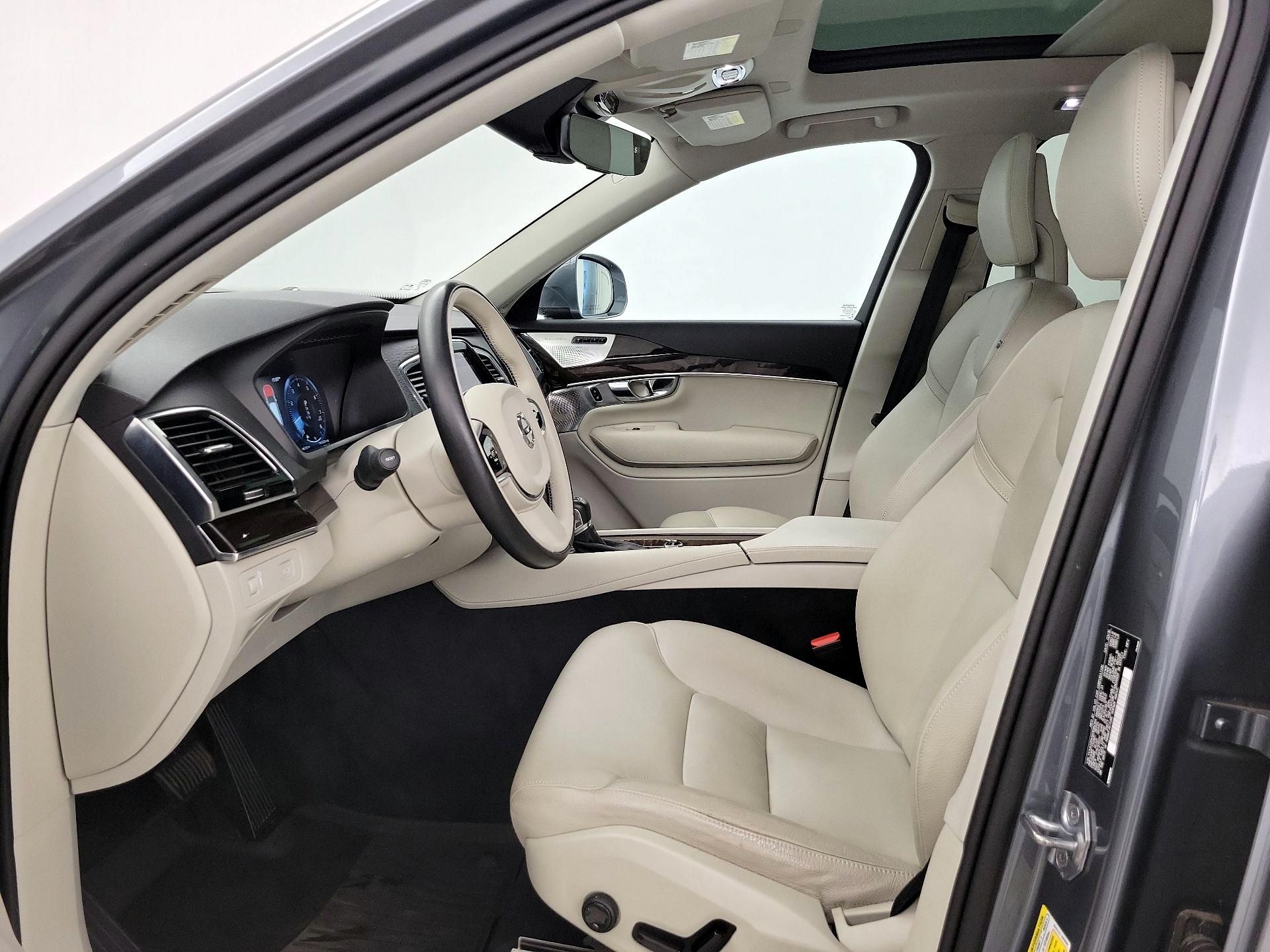 Thumbnail: 2016 Volvo XC90 - 11
