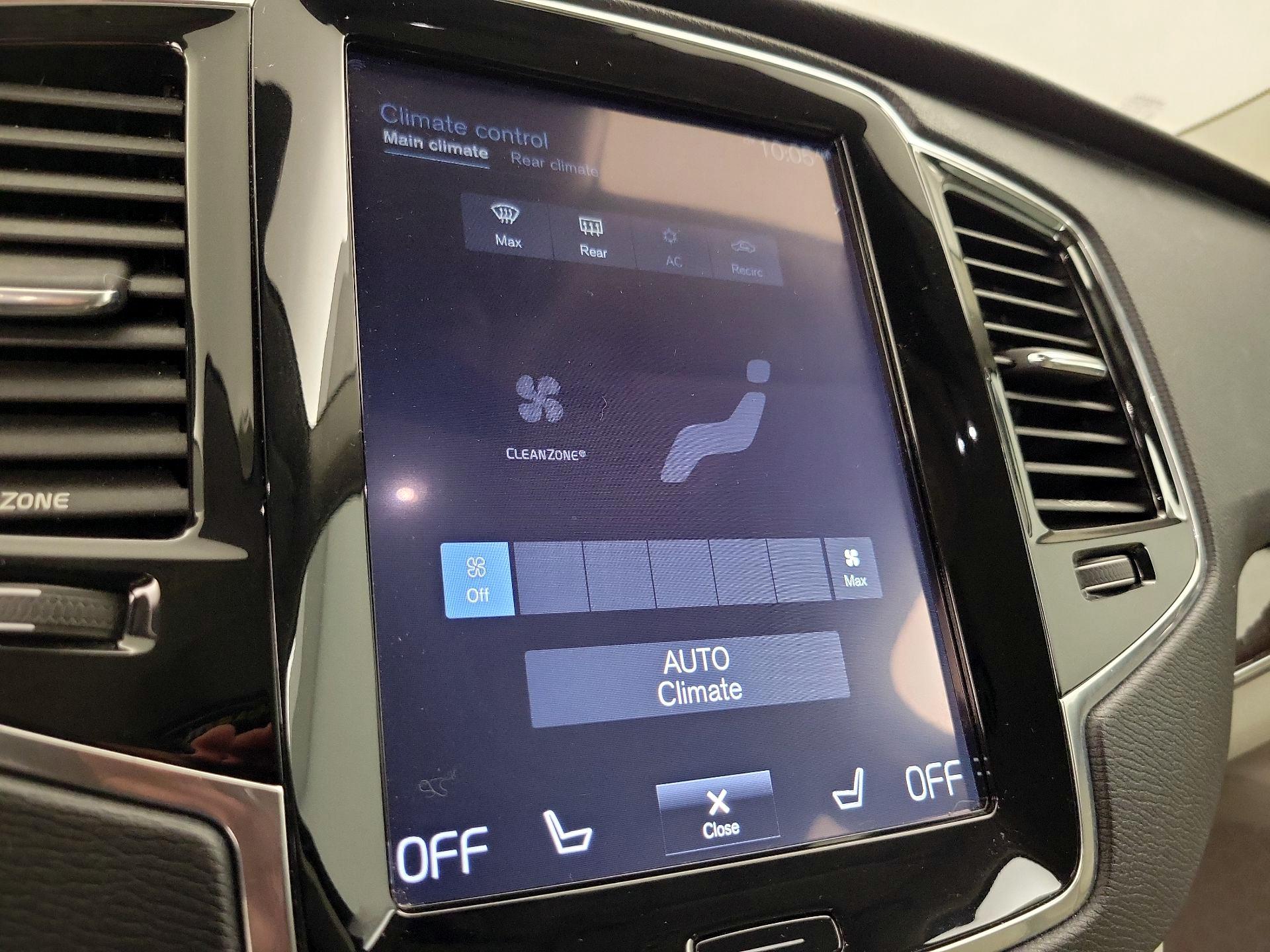 Thumbnail: 2016 Volvo XC90 - 17