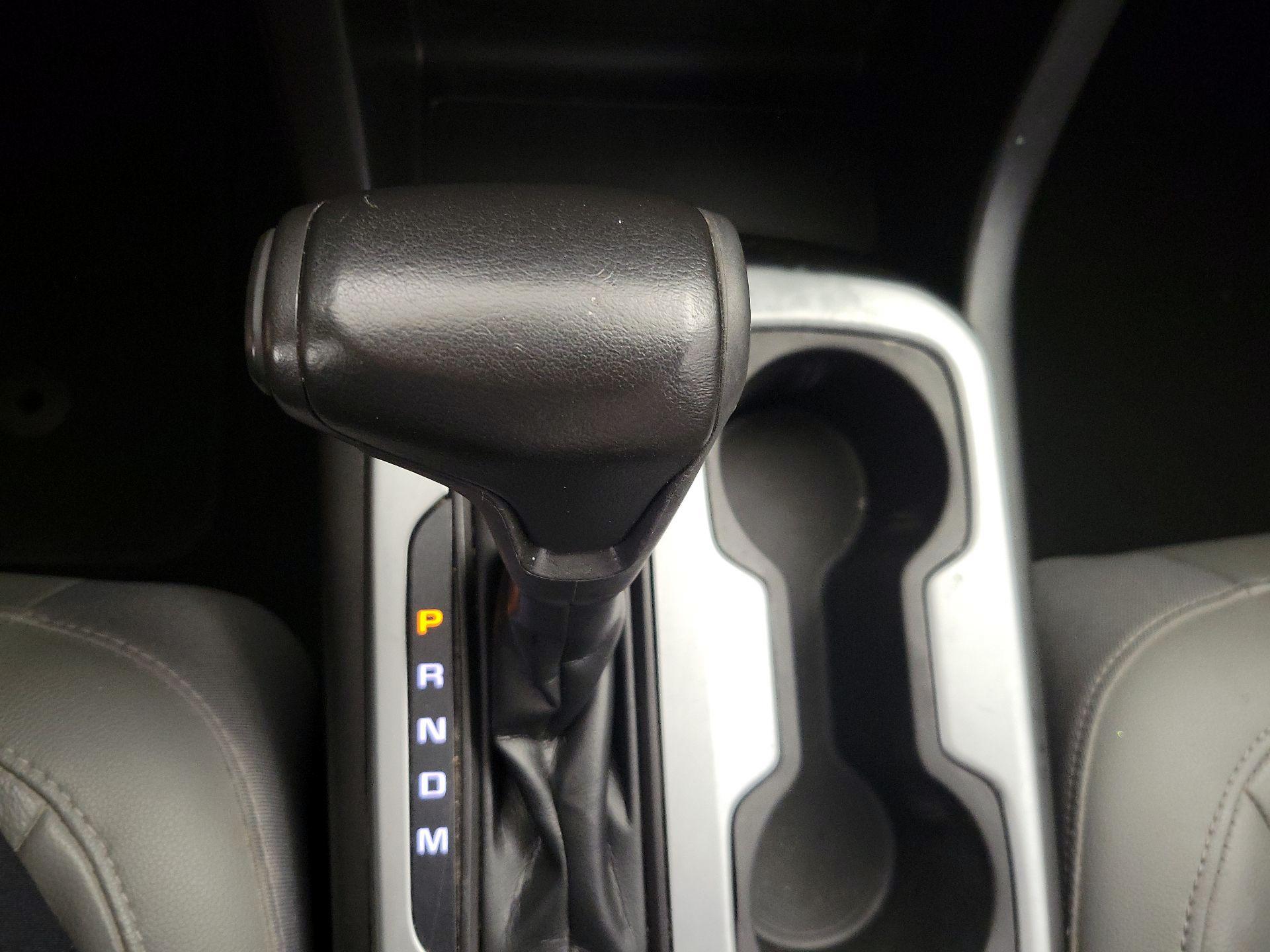 Thumbnail: 2016 Chevrolet Colorado - 16