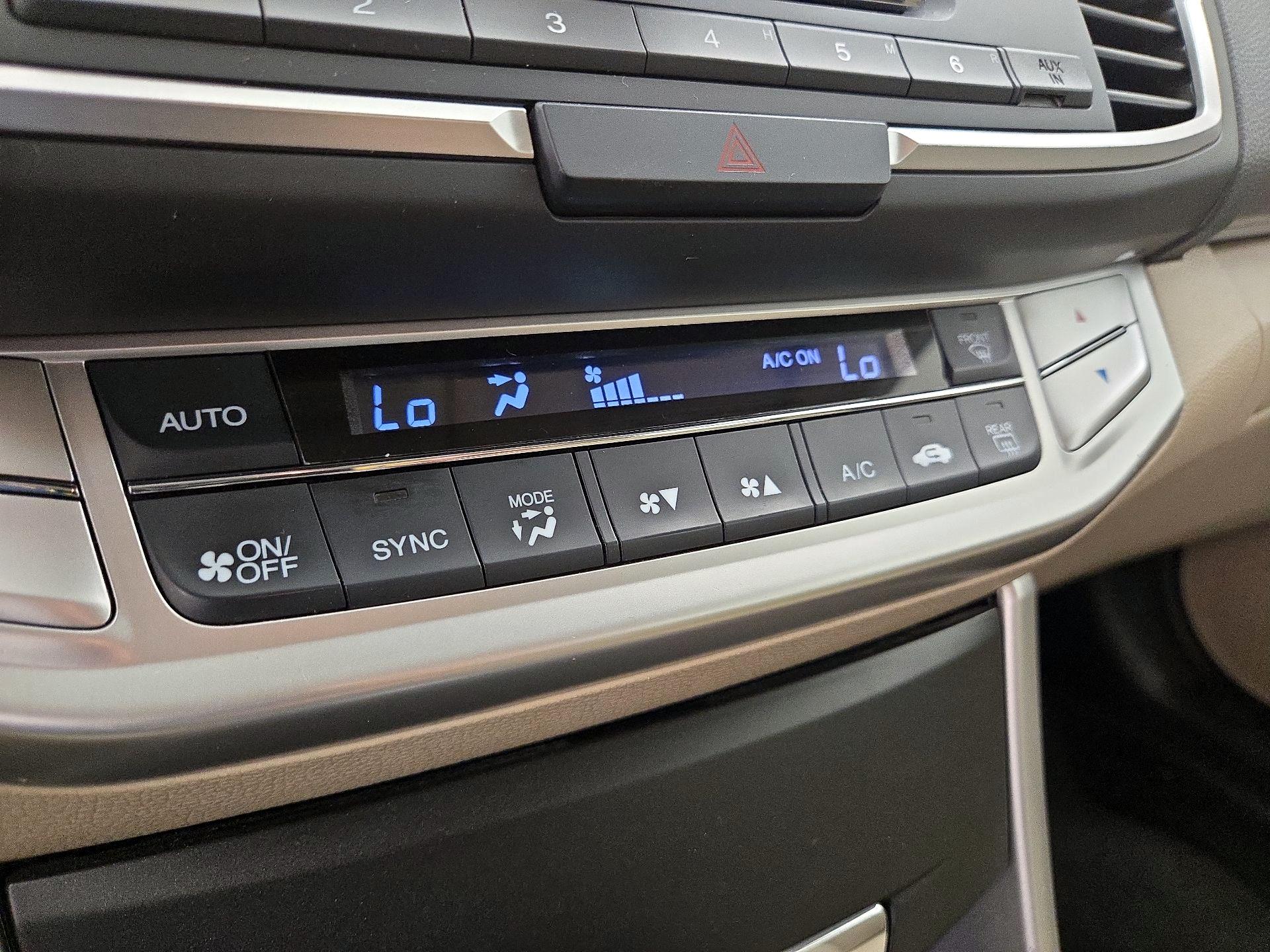 Thumbnail: 2015 Honda Accord - 16