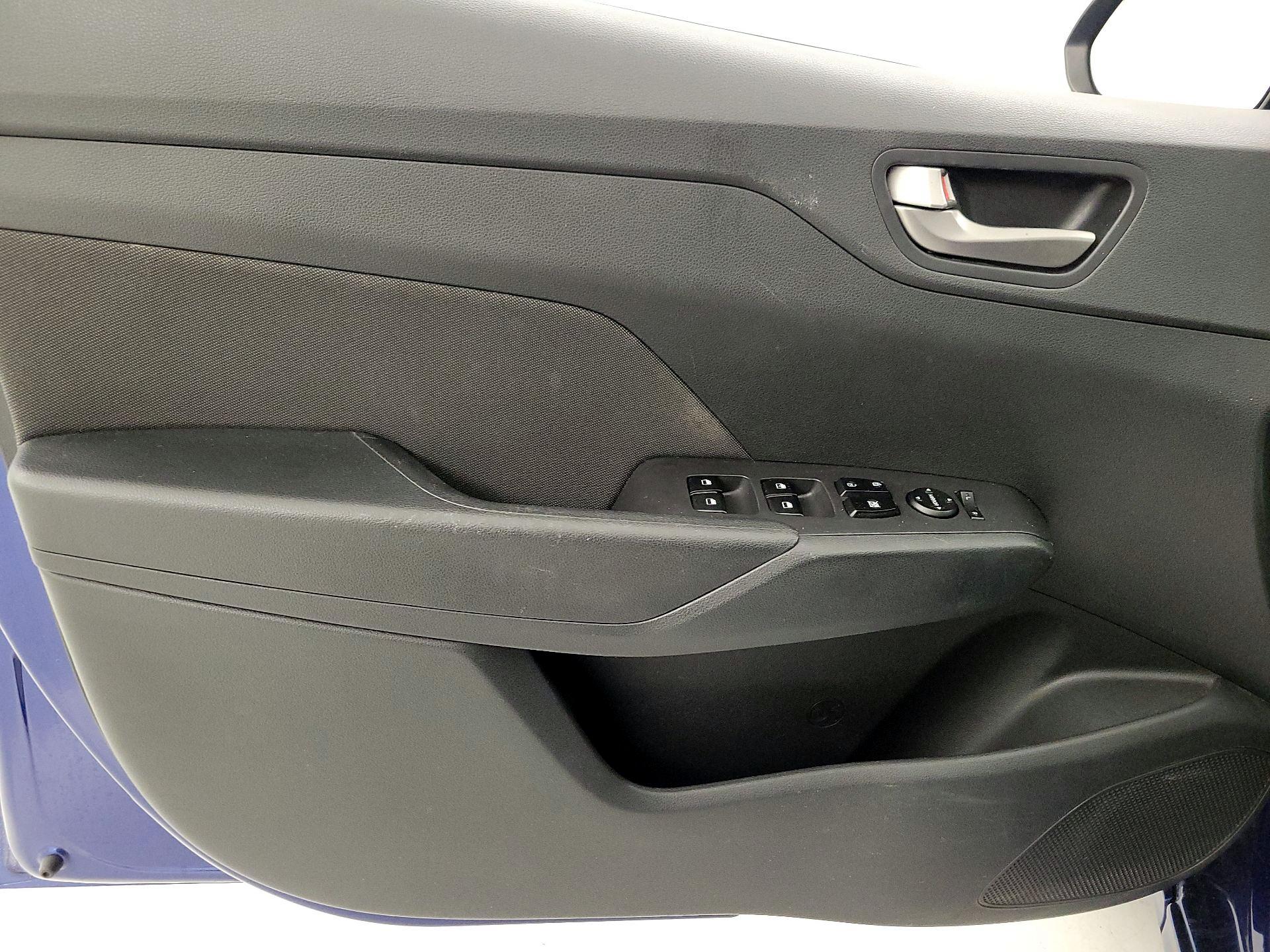 Thumbnail: 2019 Hyundai Accent - 12