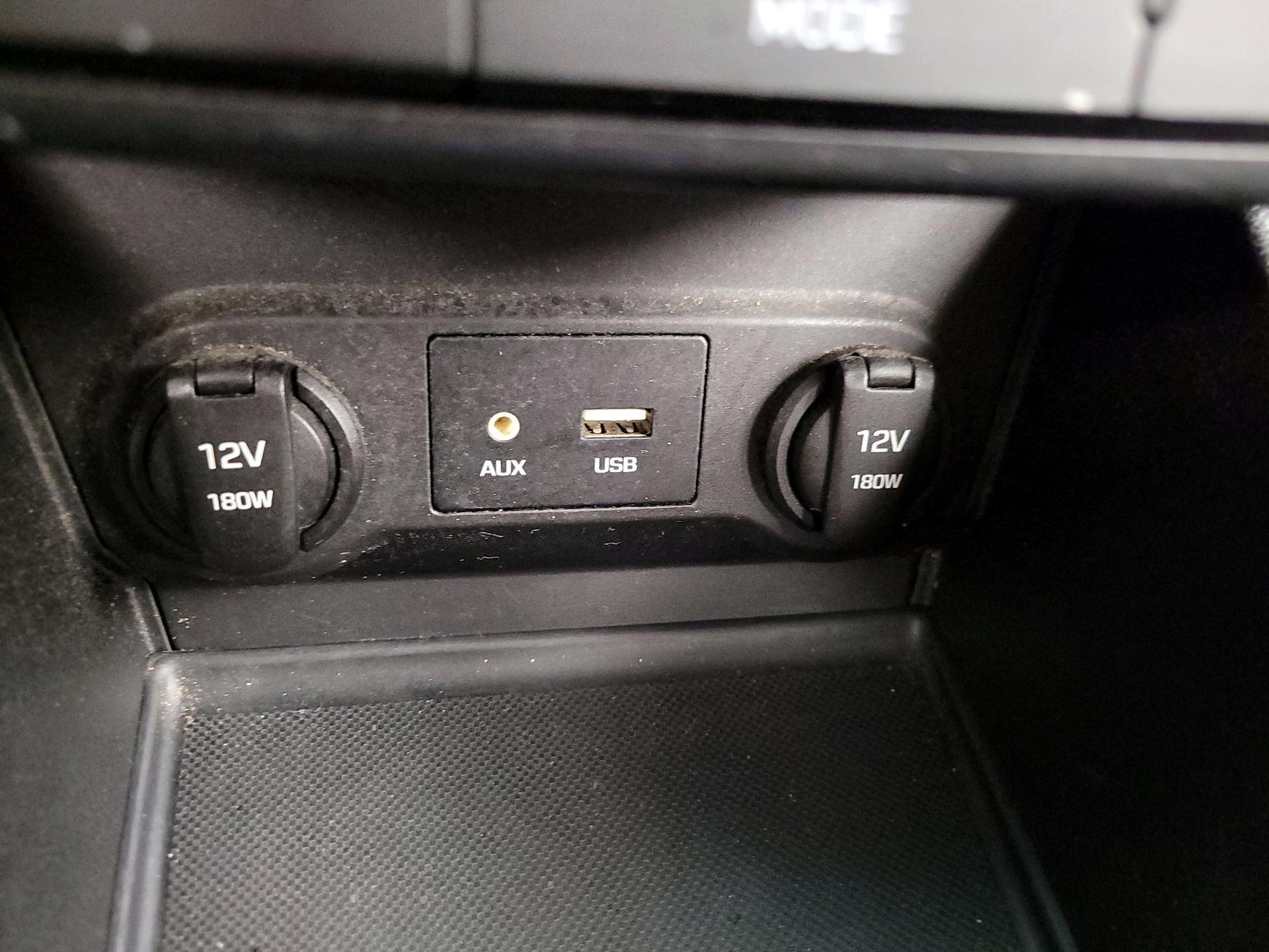 Thumbnail: 2019 Hyundai Accent - 18