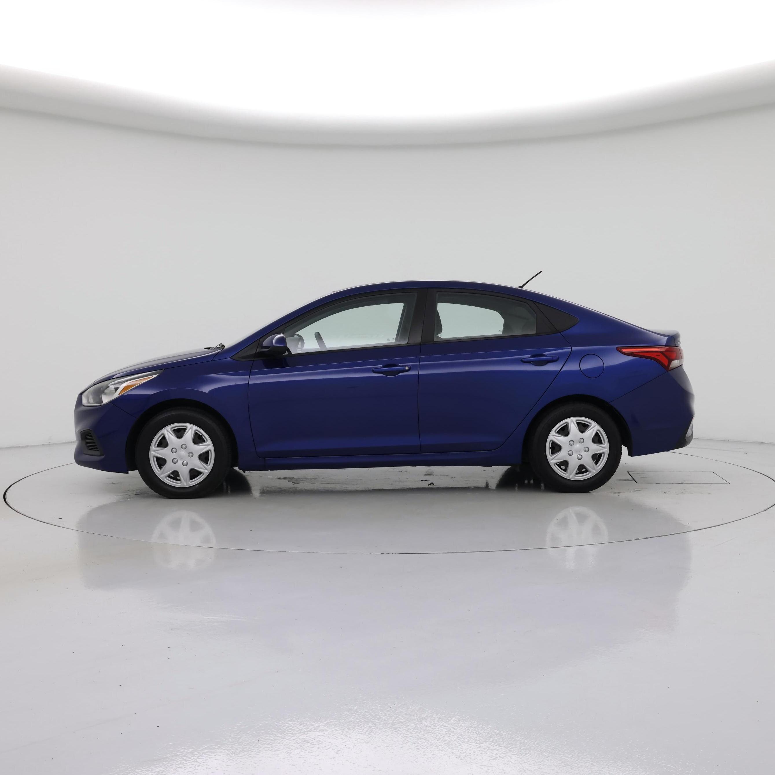 Thumbnail: 2019 Hyundai Accent - 3