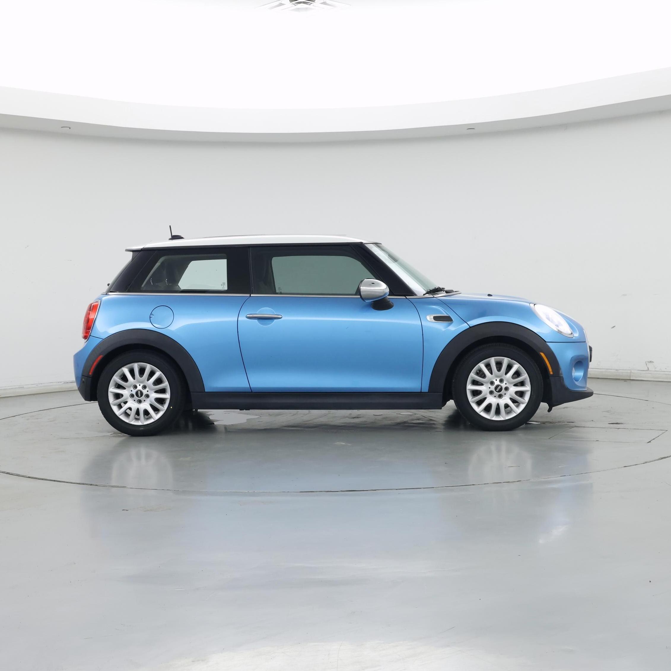 Thumbnail: 2015 MINI Cooper Hardtop - 7