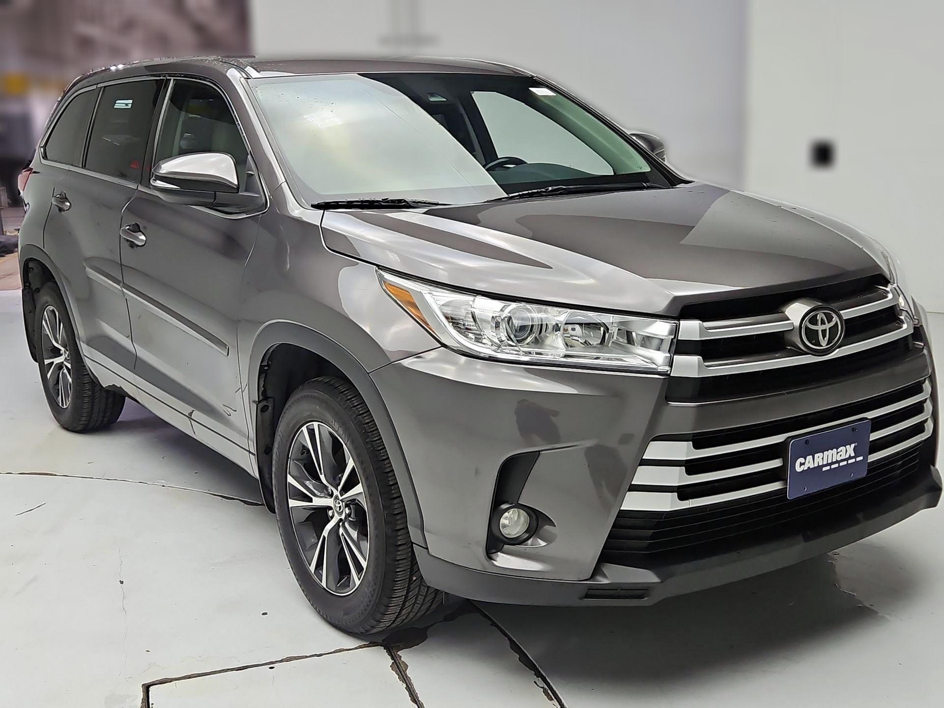 Thumbnail: 2017 Toyota Highlander - 1
