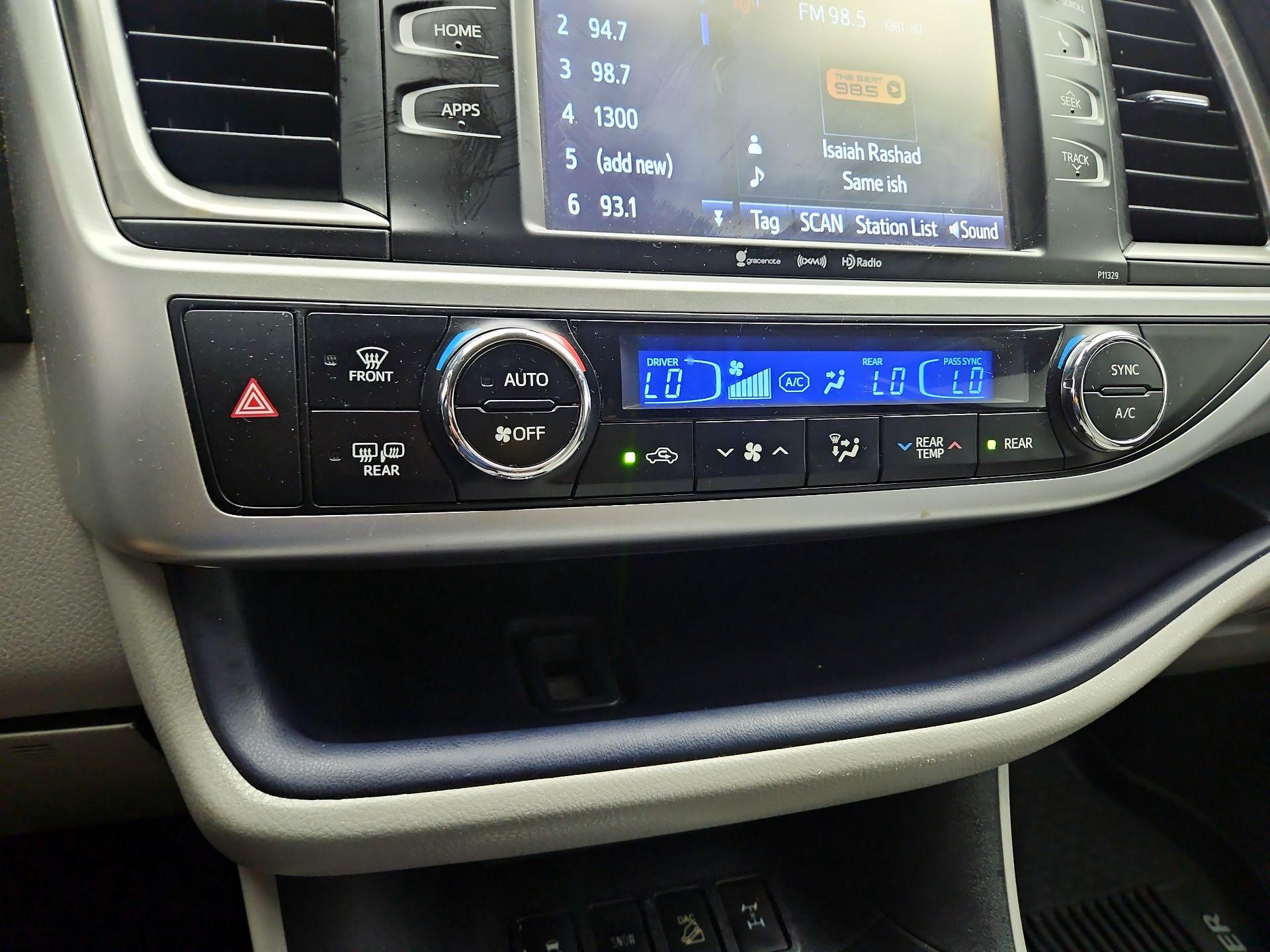 Thumbnail: 2017 Toyota Highlander - 14