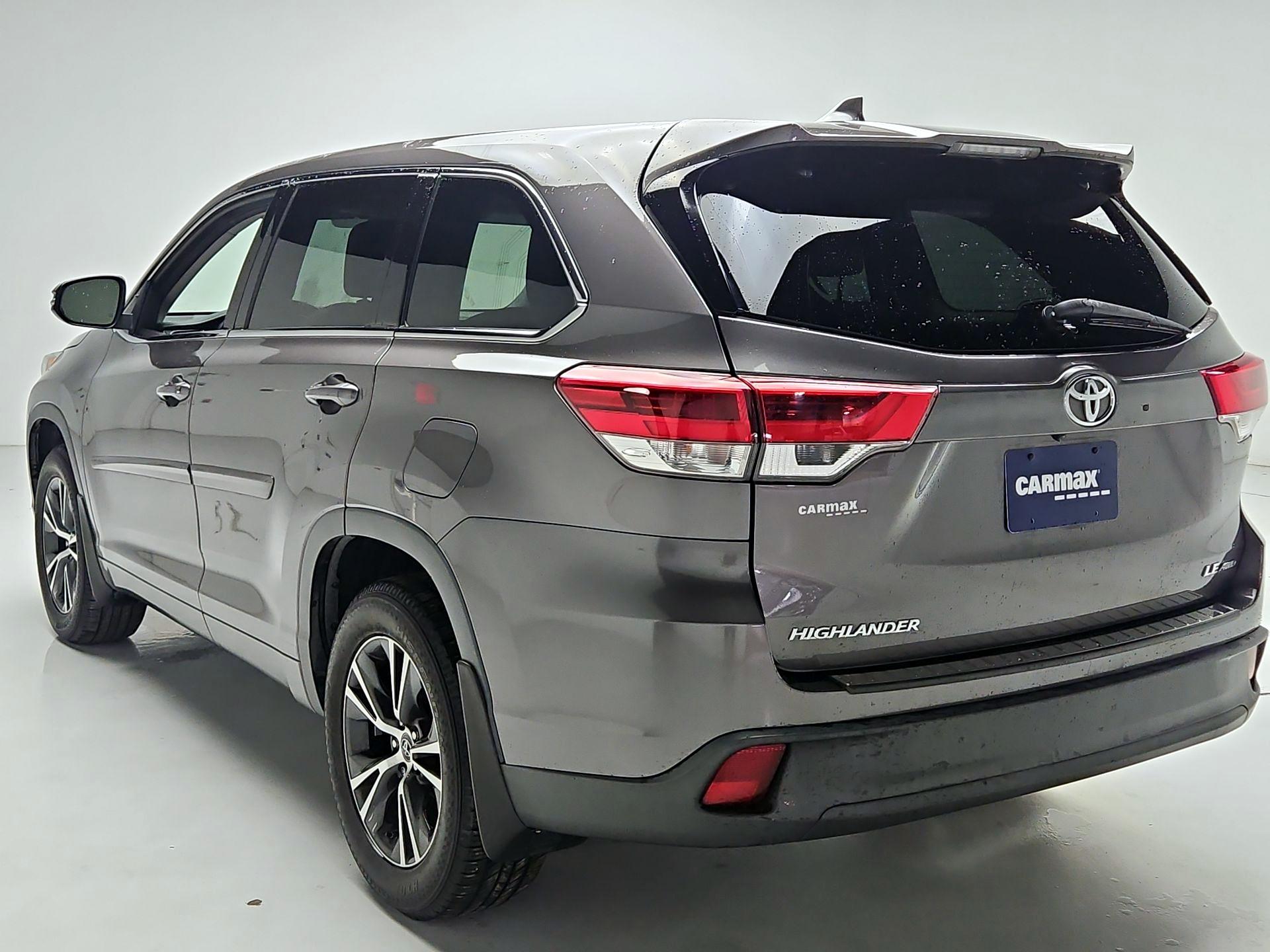 Thumbnail: 2017 Toyota Highlander - 7