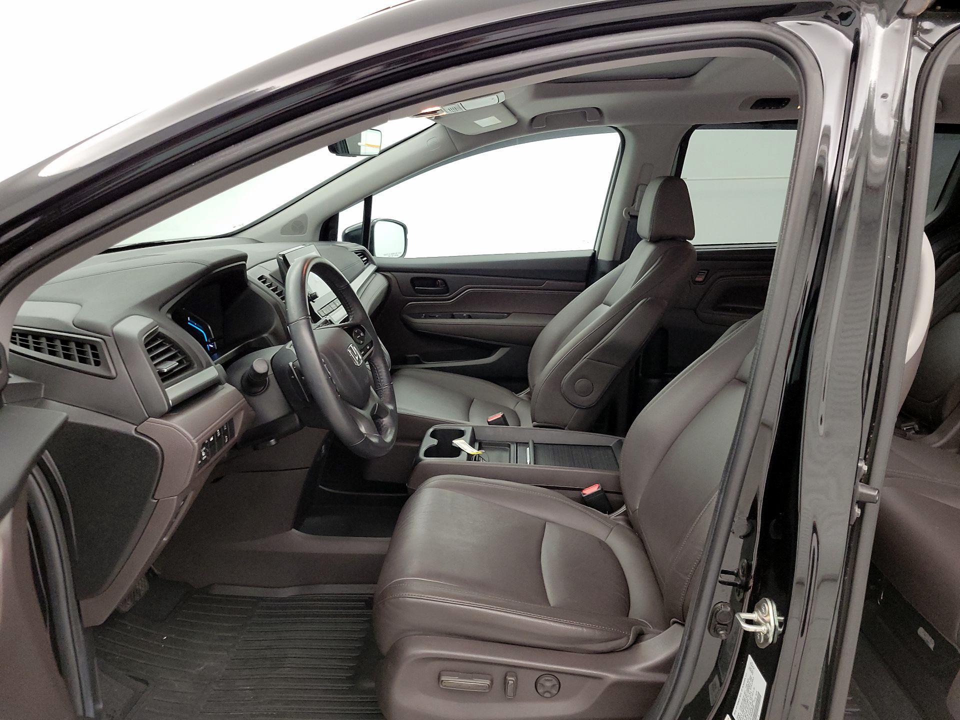 Thumbnail: 2019 Honda Odyssey - 11