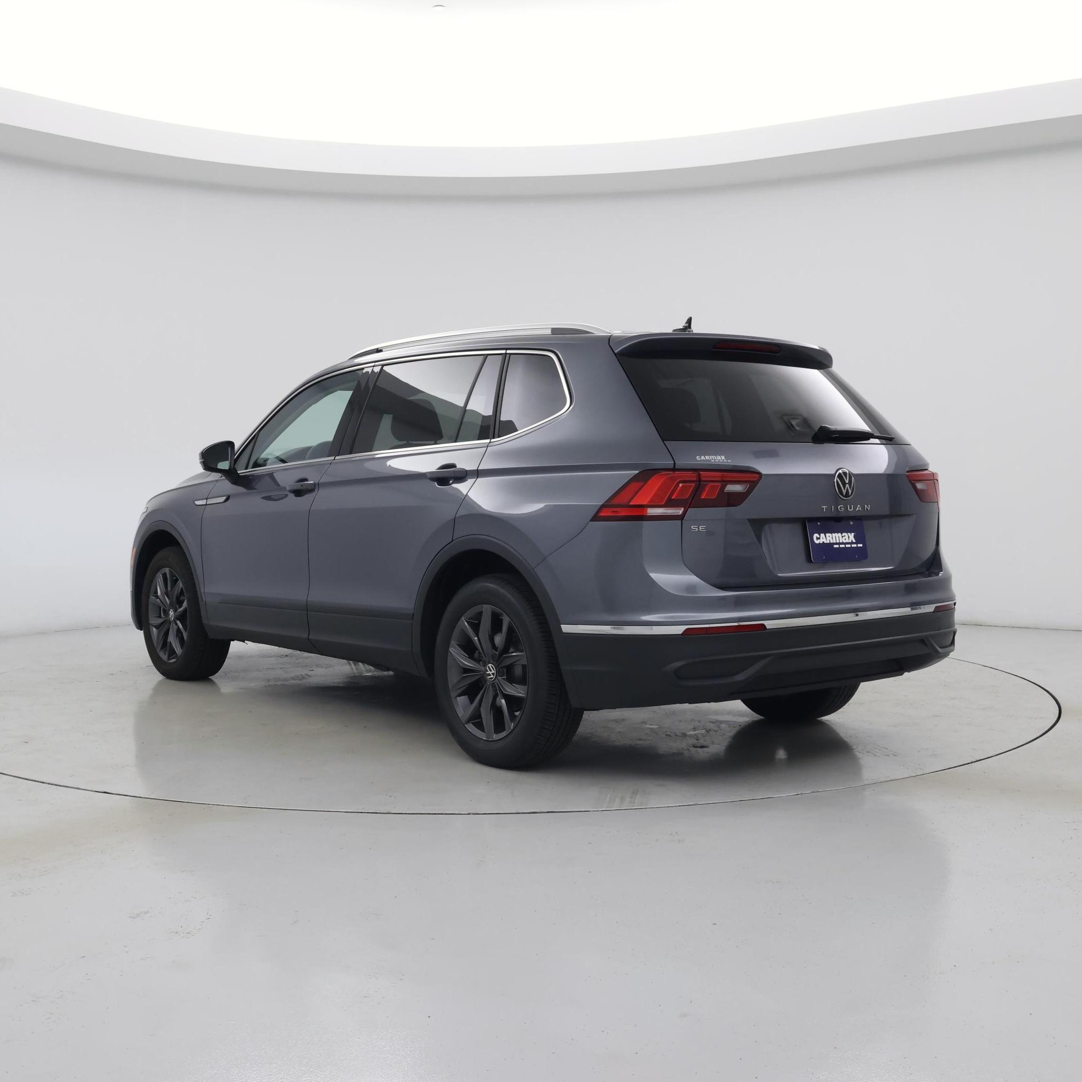 Thumbnail: 2023 Volkswagen Tiguan - 2