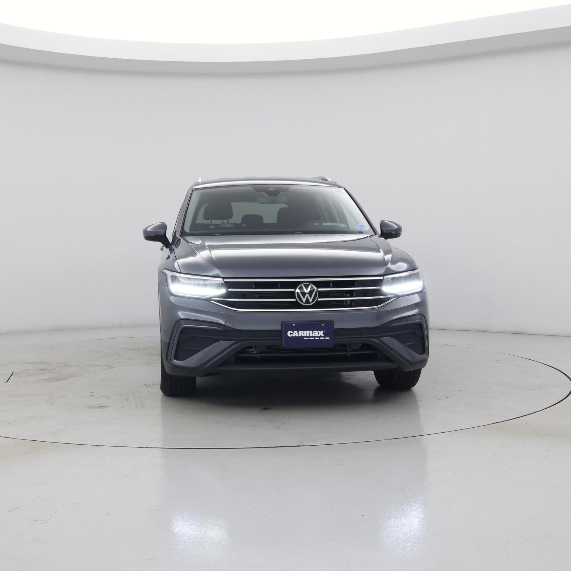Thumbnail: 2023 Volkswagen Tiguan - 5