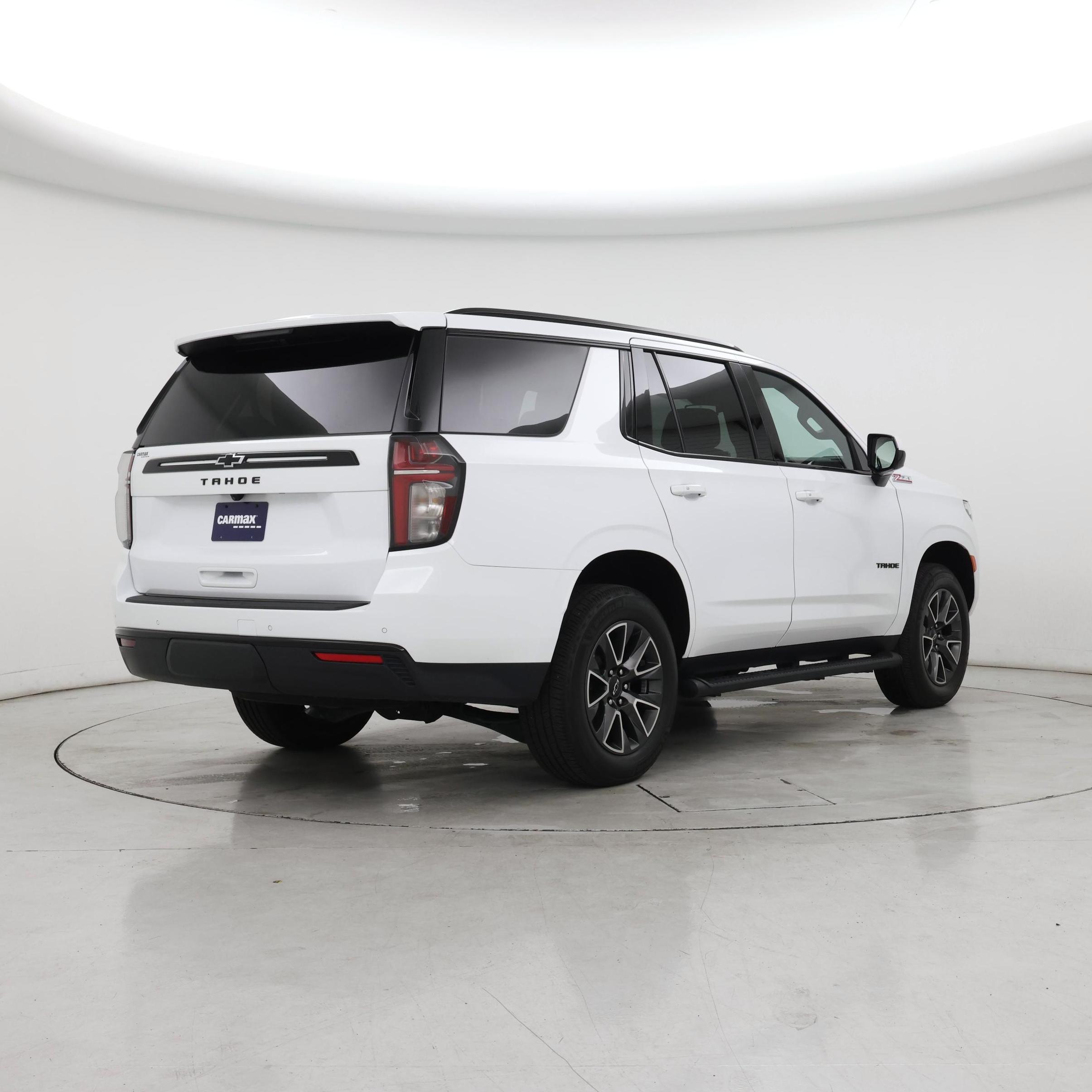 Thumbnail: 2023 Chevrolet Tahoe - 8