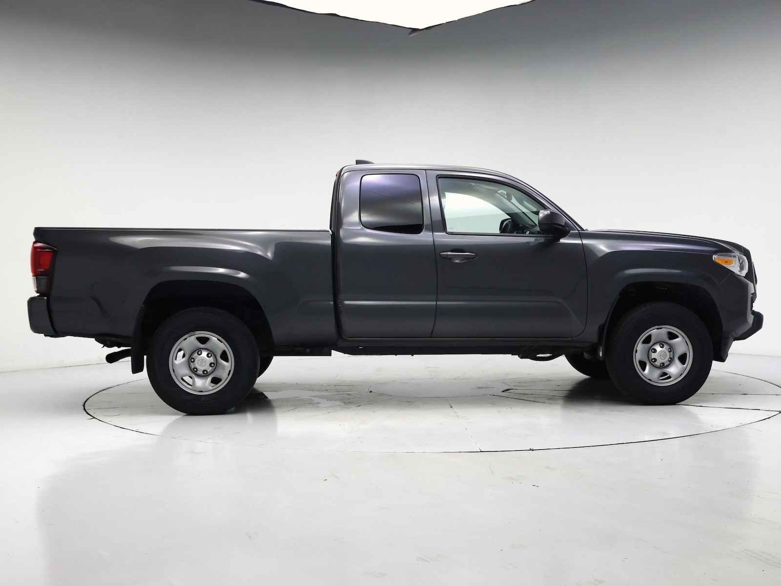 2023 Toyota Tacoma SR - Photo 8