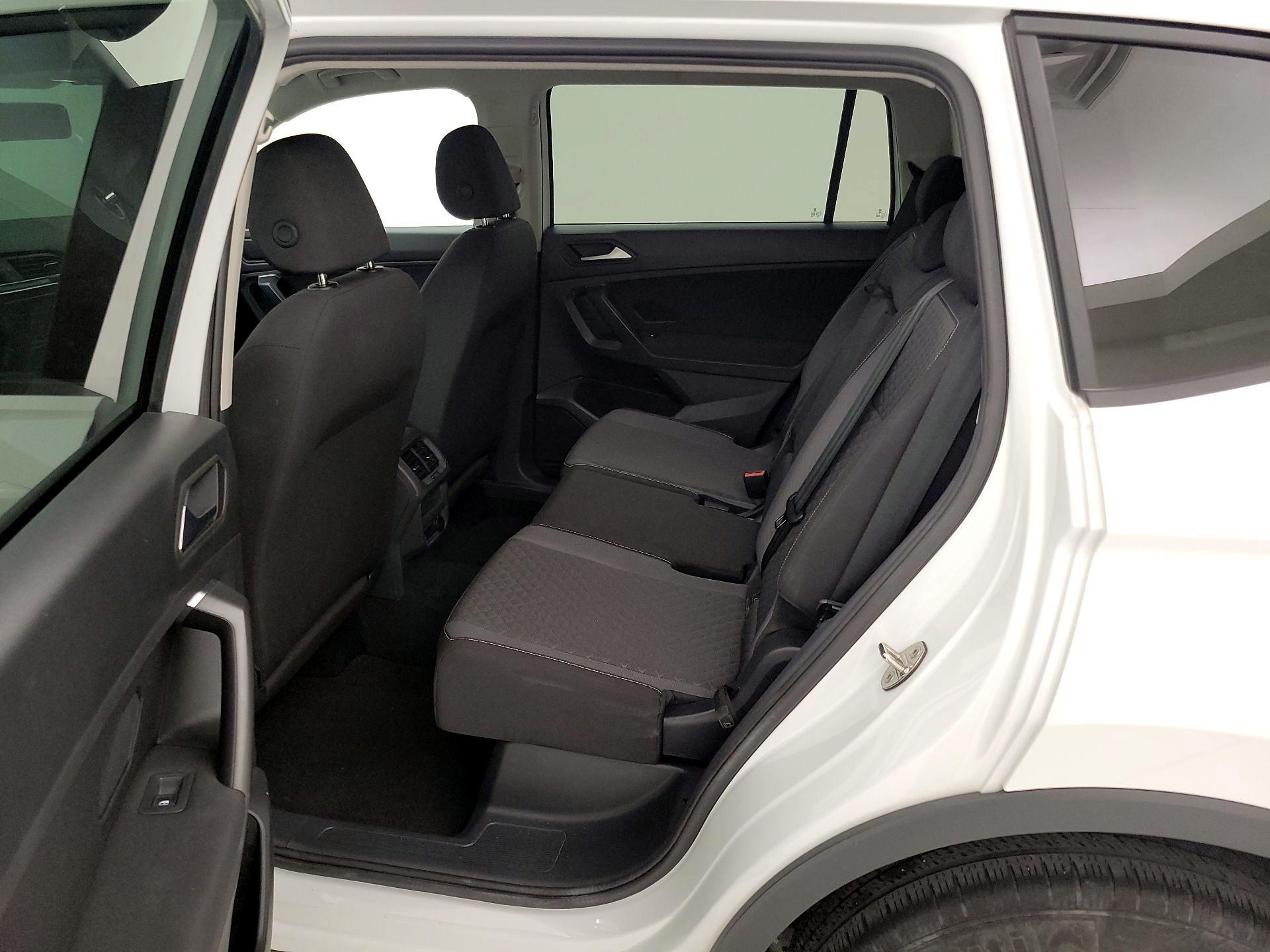 Thumbnail: 2021 Volkswagen Tiguan - 19