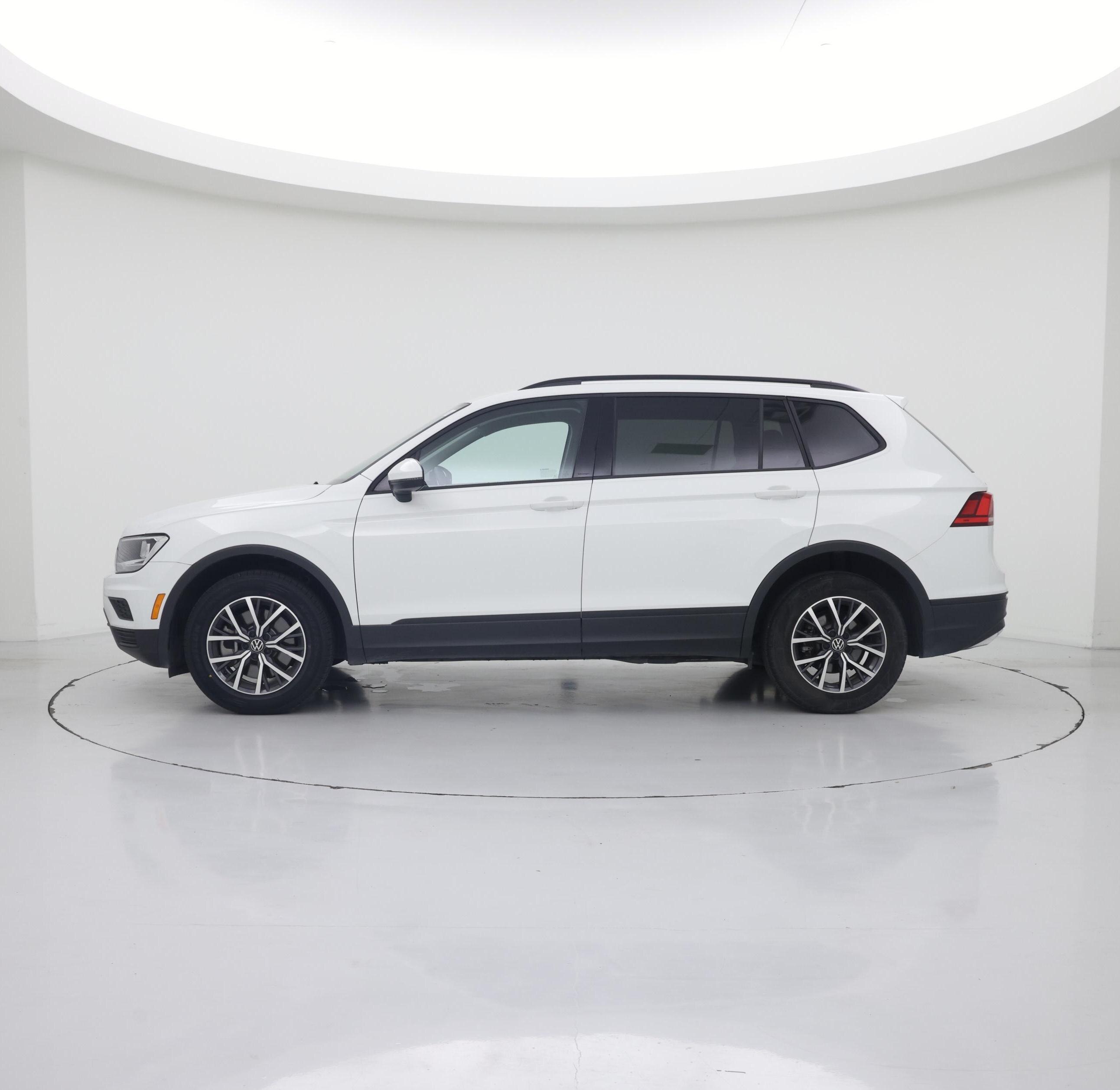 Thumbnail: 2021 Volkswagen Tiguan - 3