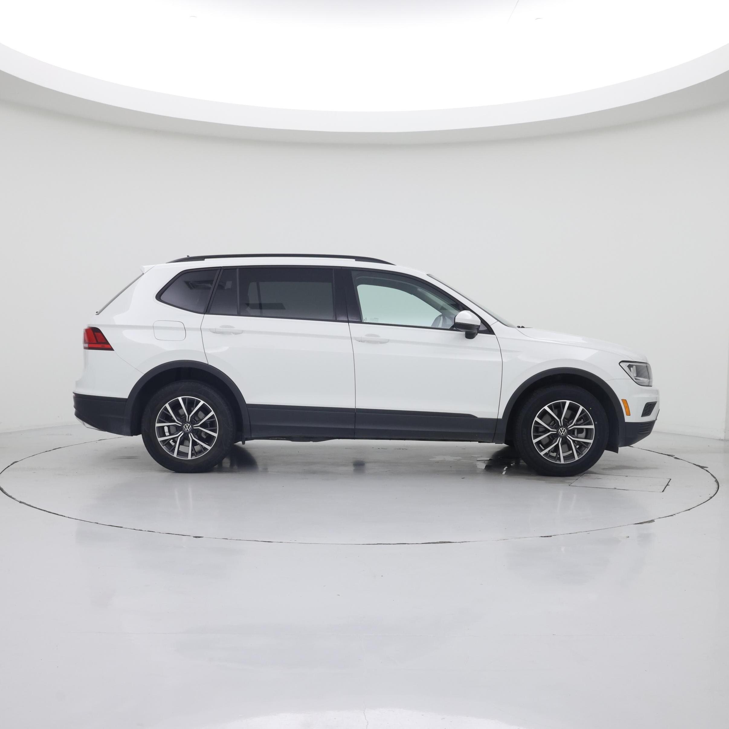 Thumbnail: 2021 Volkswagen Tiguan - 7