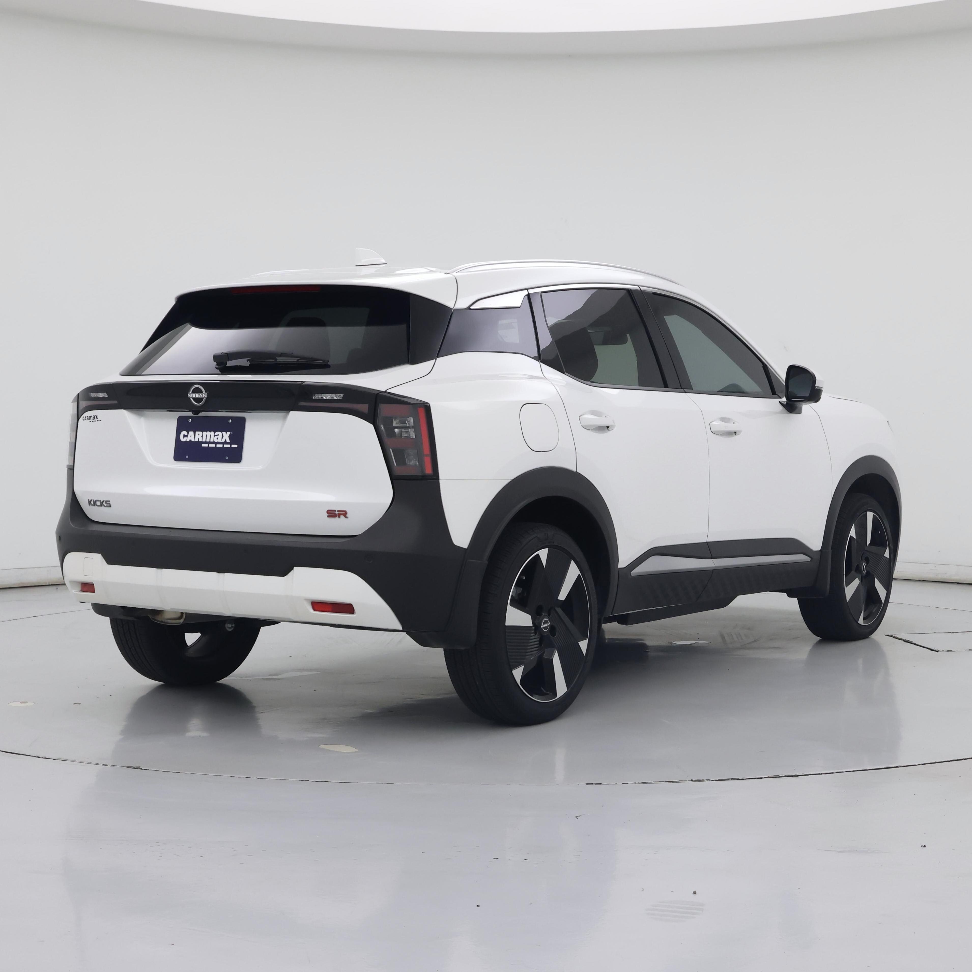 Thumbnail: 2025 Nissan Kicks - 8