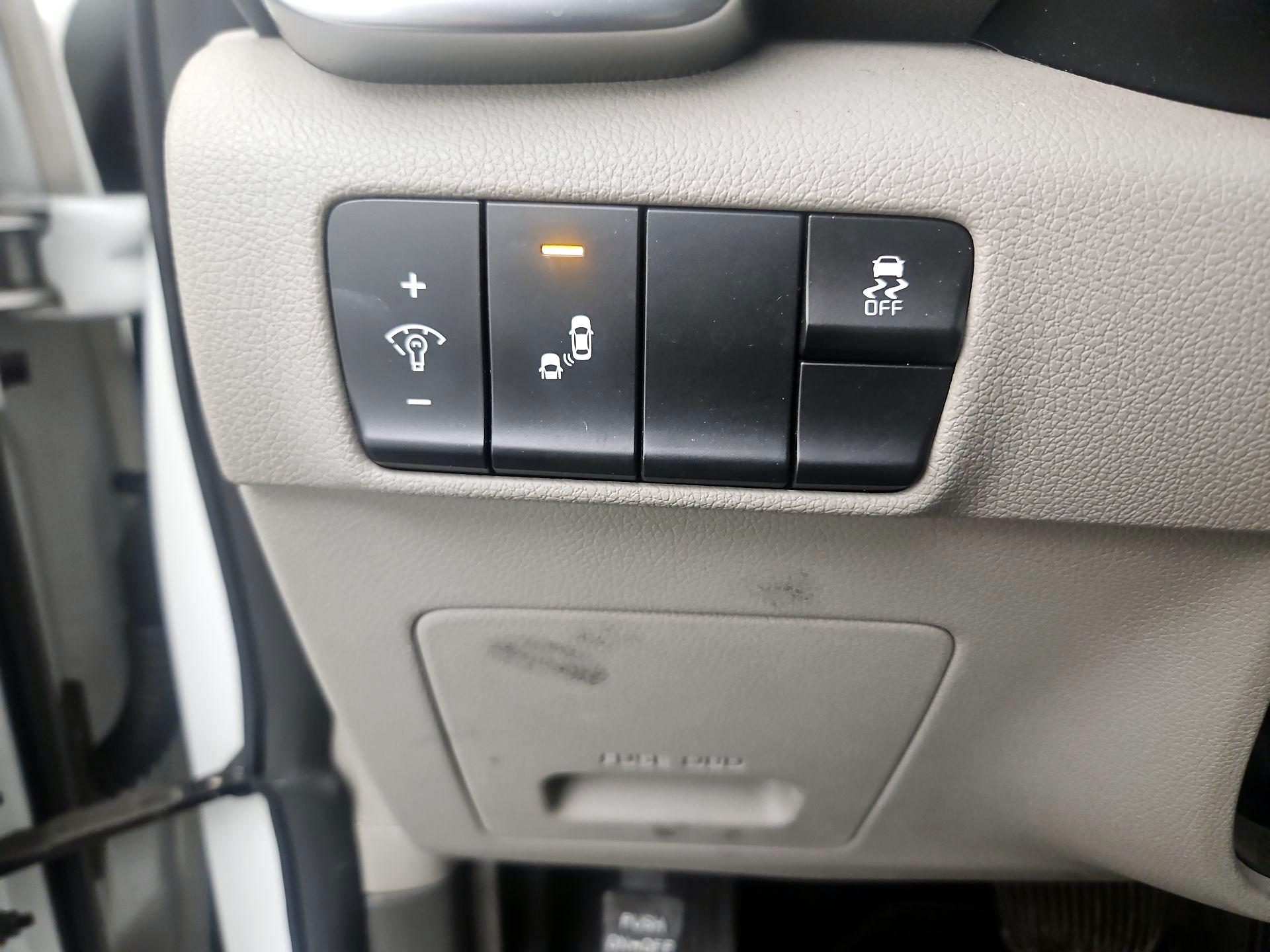 Thumbnail: 2019 Kia Sportage - 11