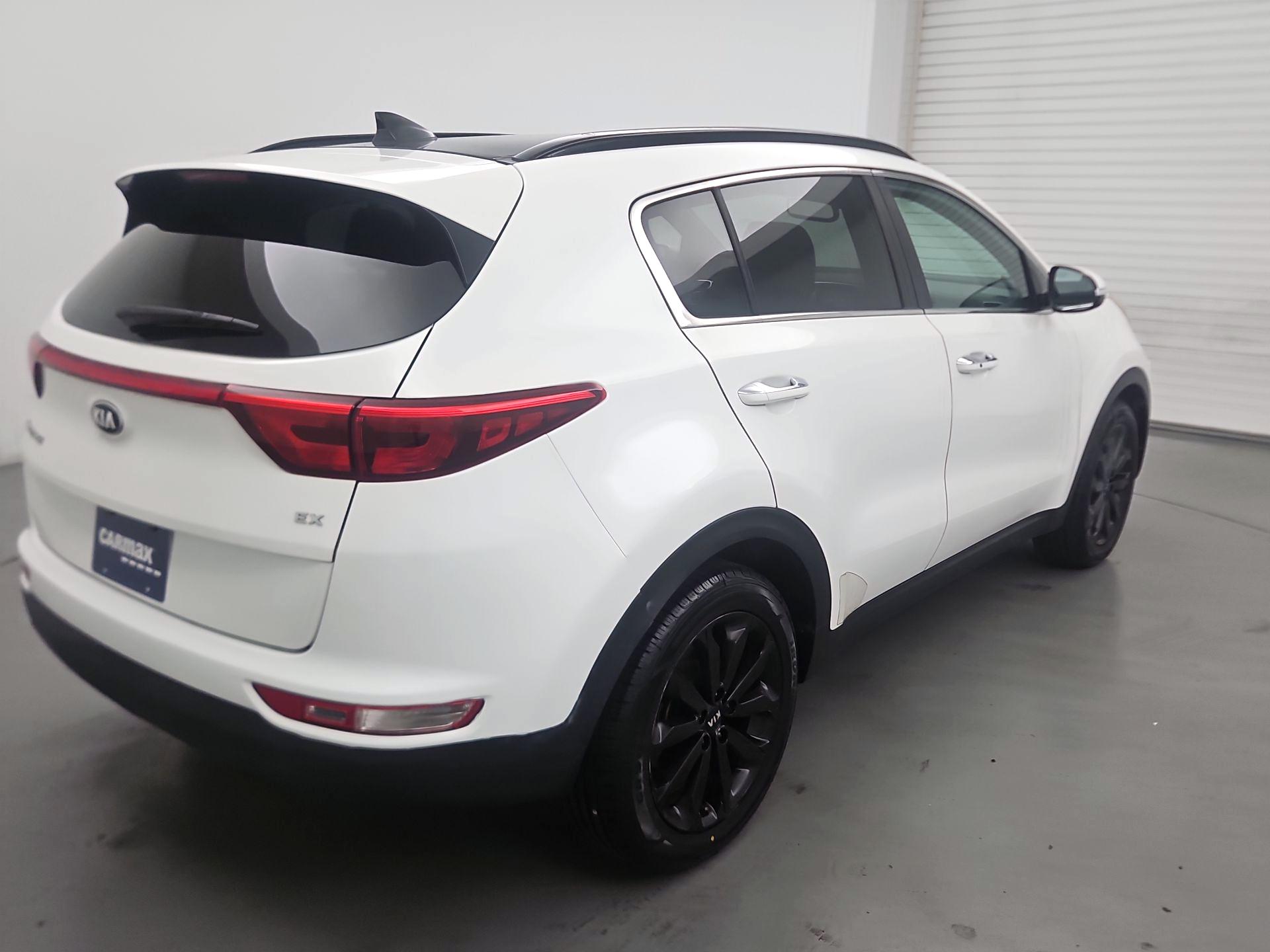Thumbnail: 2019 Kia Sportage - 5