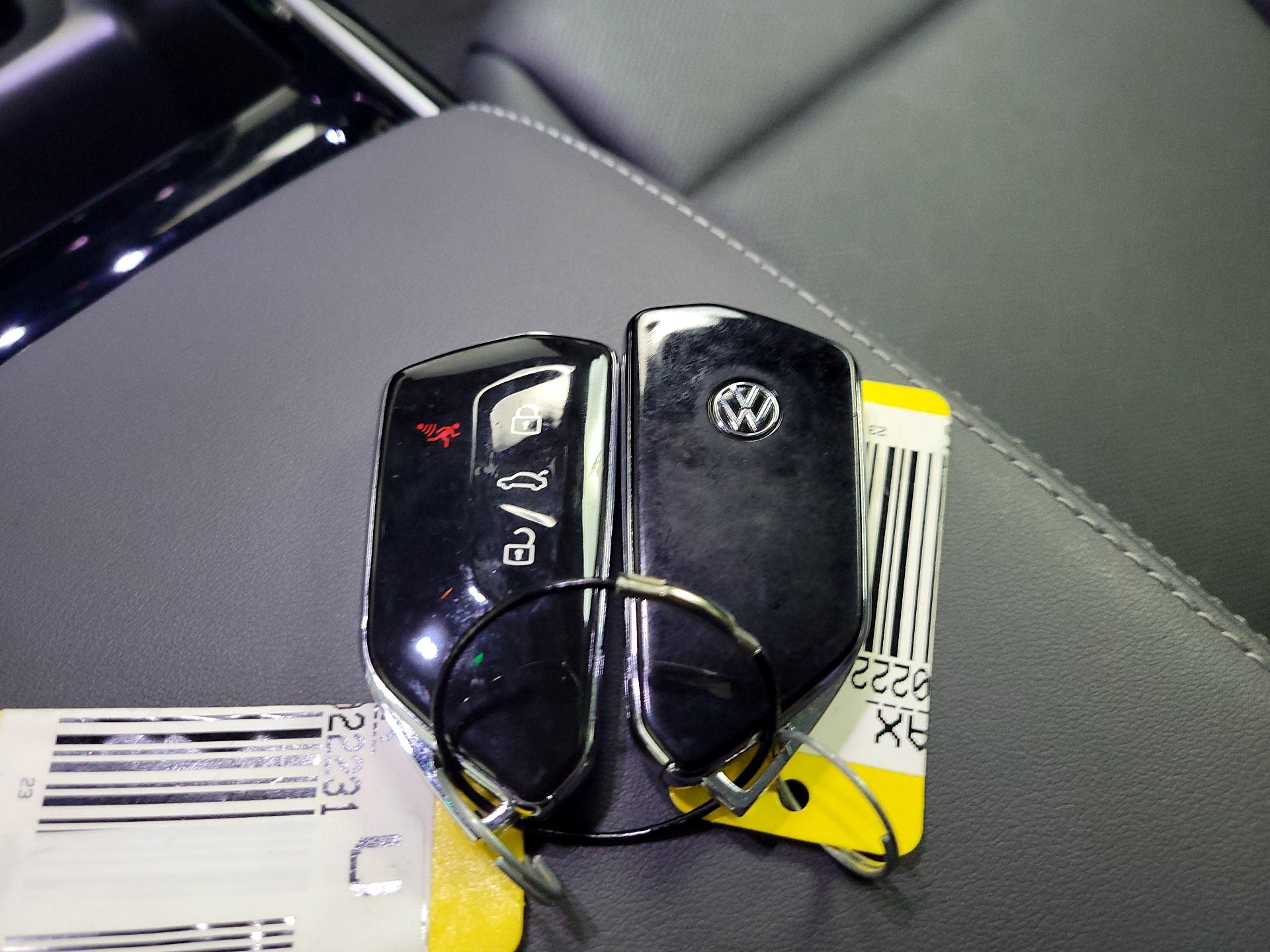Thumbnail: 2023 Volkswagen ID.4 - 18