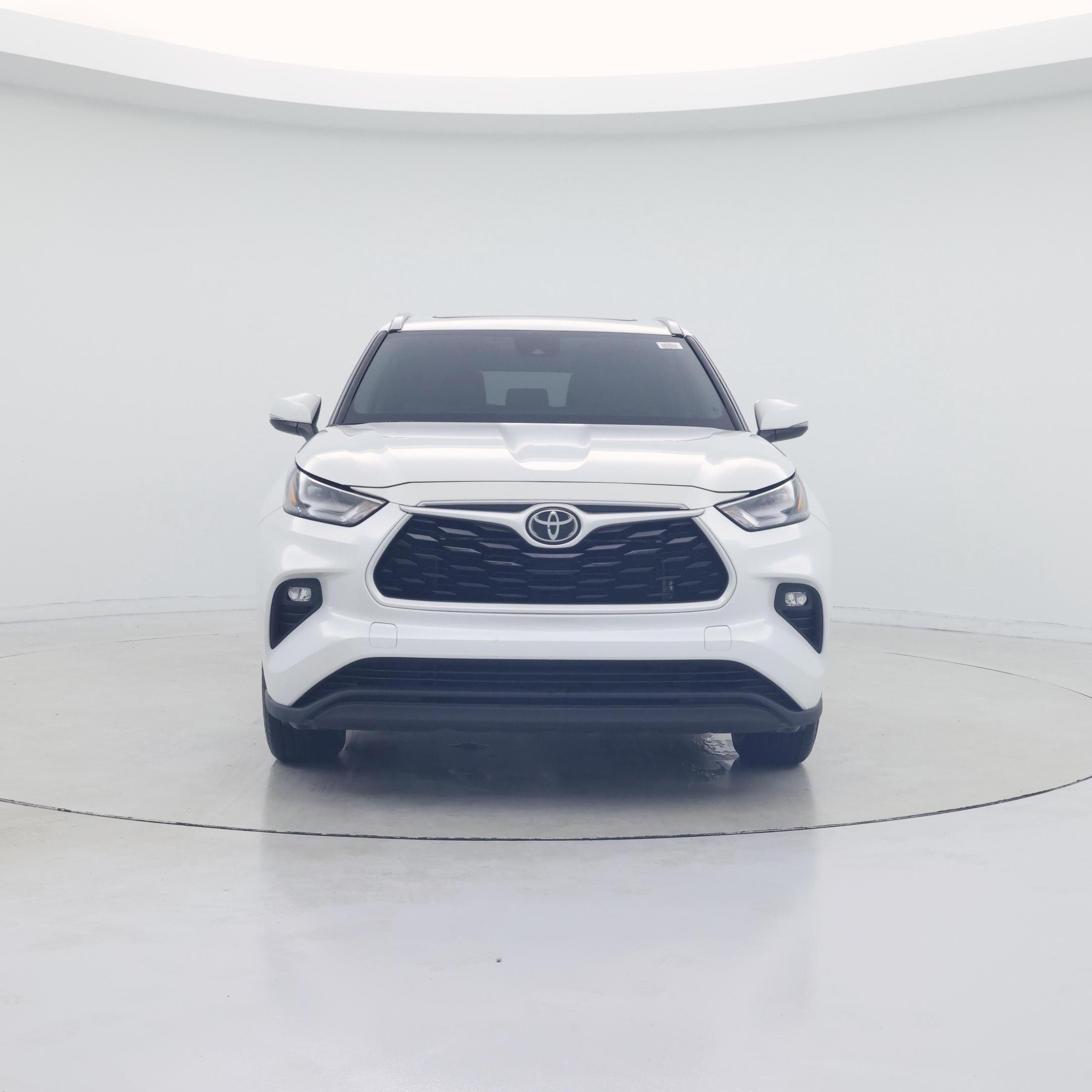 Thumbnail: 2022 Toyota Highlander - 5
