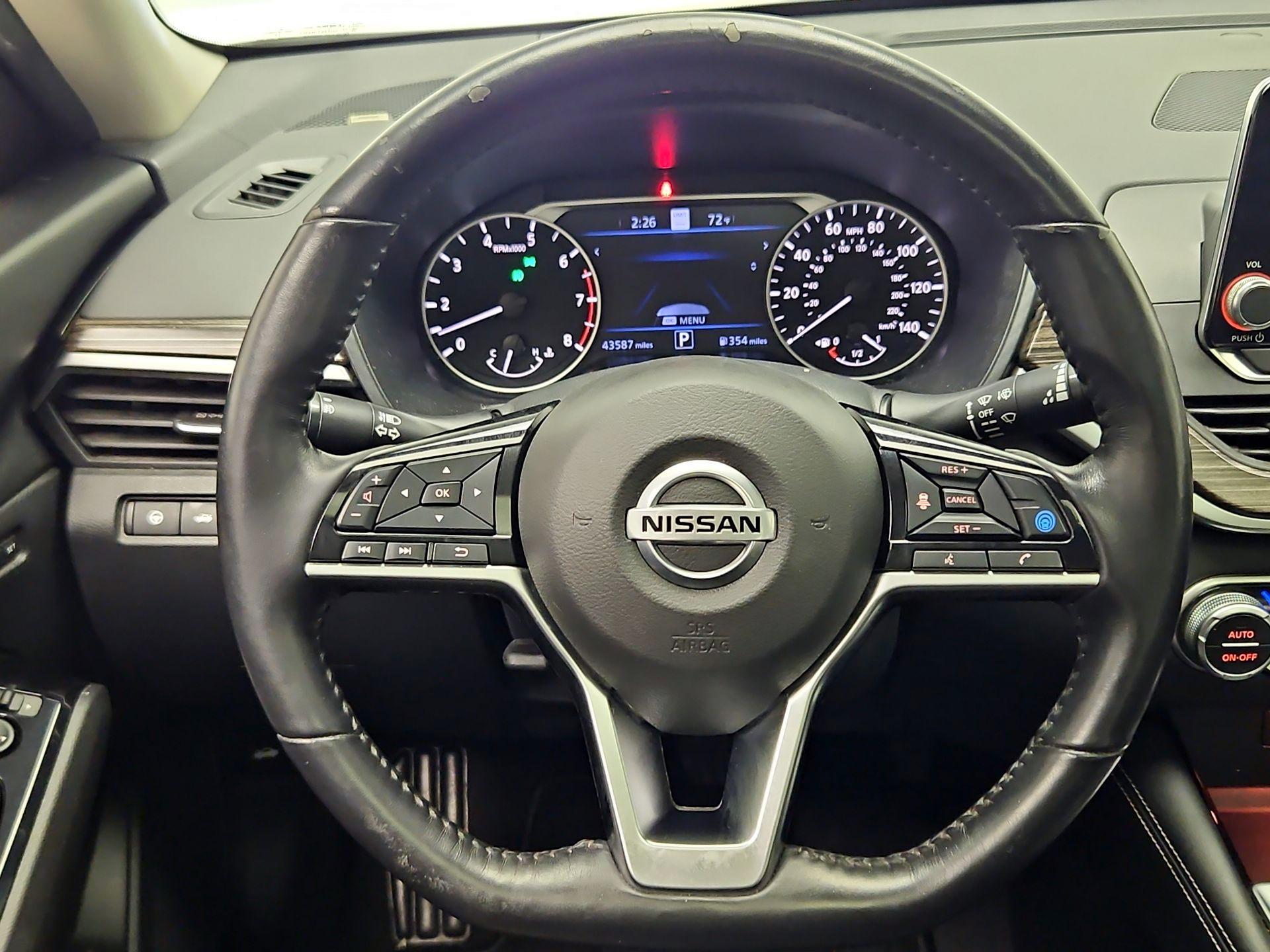 Thumbnail: 2020 Nissan Altima - 10