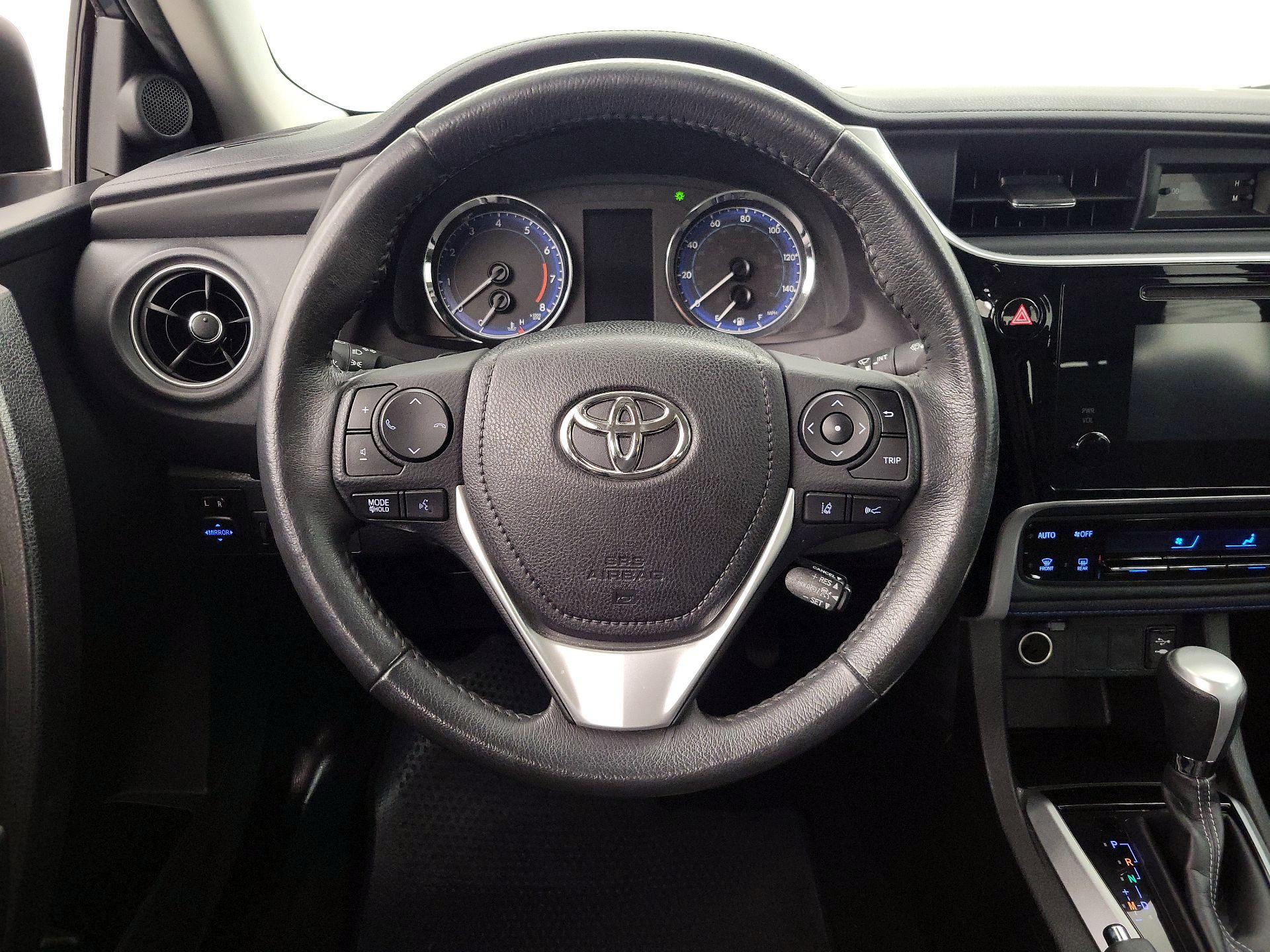 Thumbnail: 2017 Toyota Corolla - 10