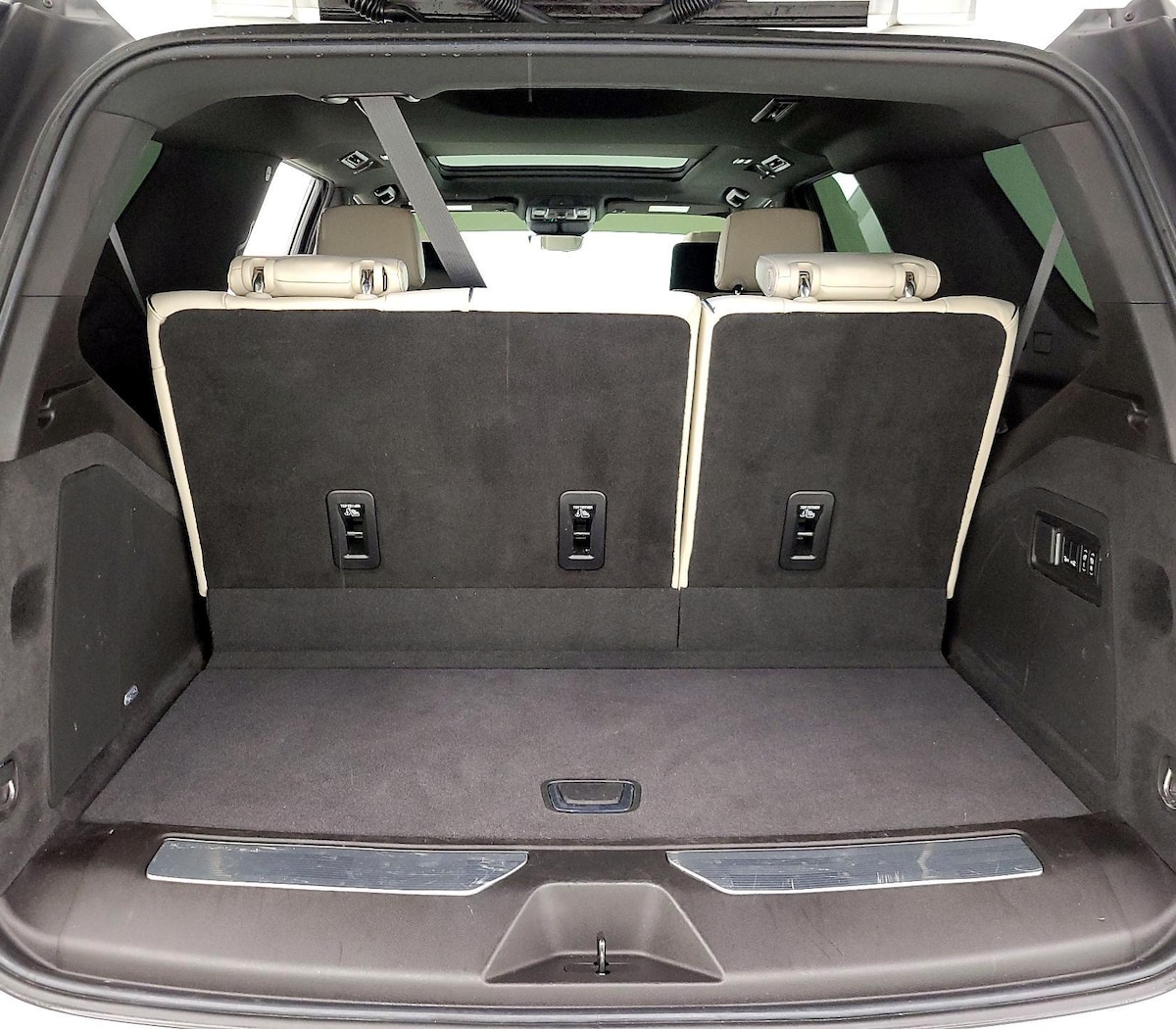 Trunk/Cargo (Seats Up)