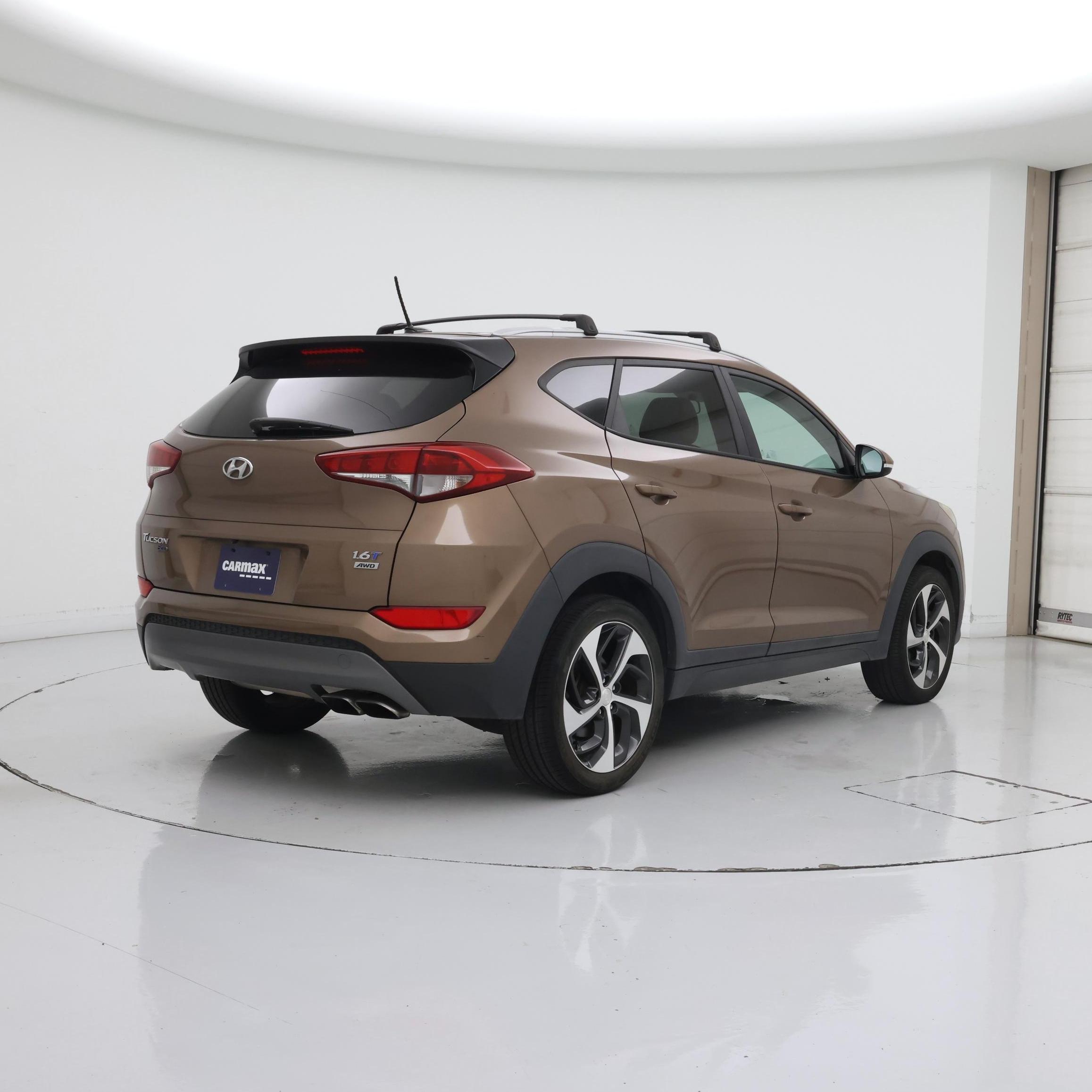 Thumbnail: 2016 Hyundai Tucson - 8