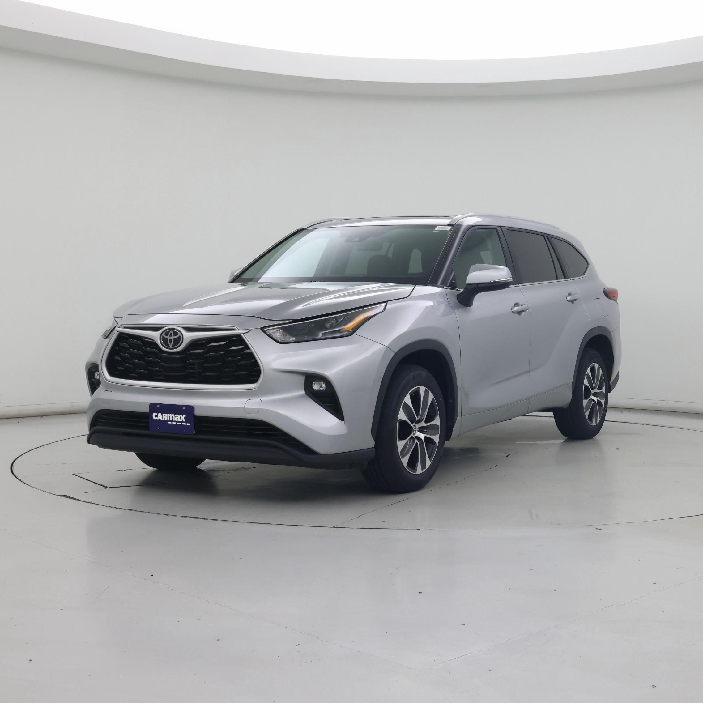 Thumbnail: 2023 Toyota Highlander - 4