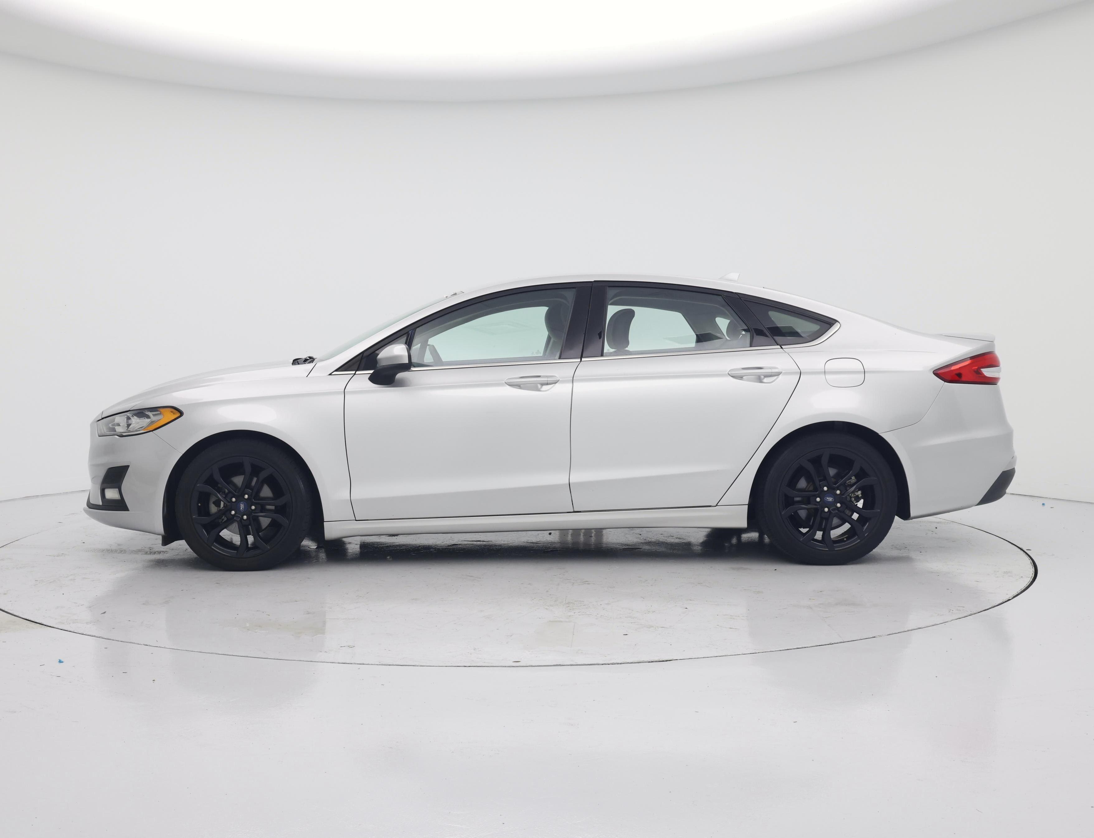Thumbnail: 2019 Ford Fusion - 3