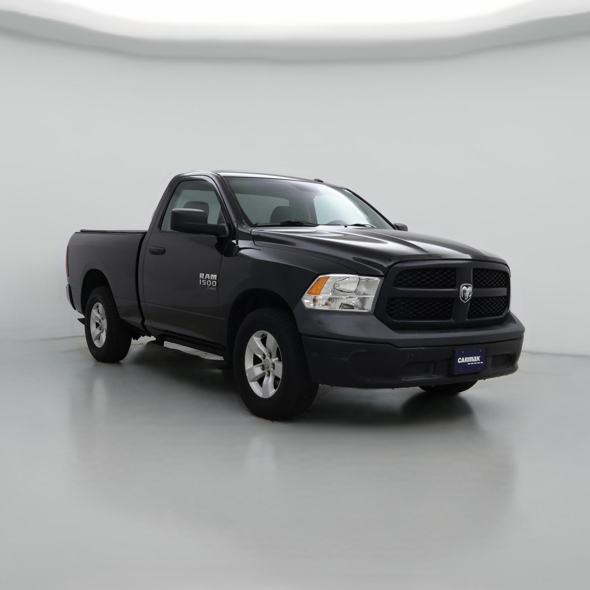 Thumbnail: 2019 RAM 1500 Classic - 1