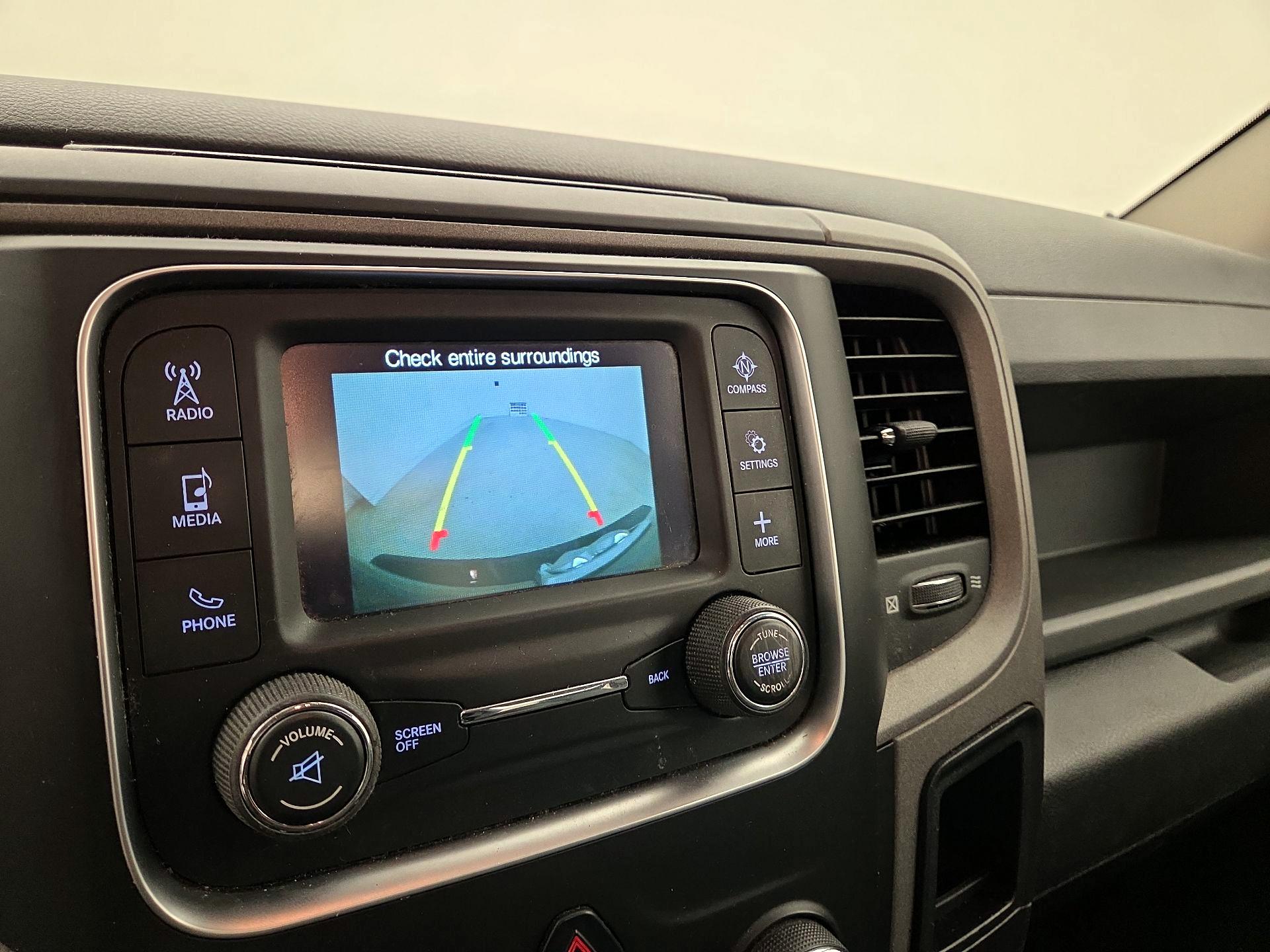 Thumbnail: 2019 RAM 1500 Classic - 14