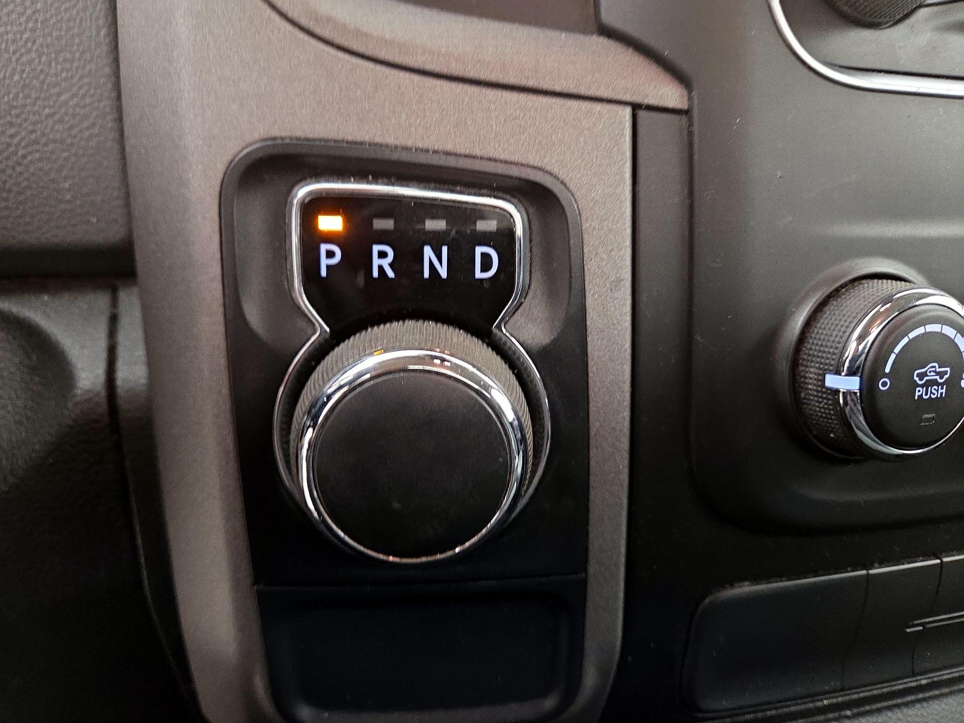 Thumbnail: 2019 RAM 1500 Classic - 17