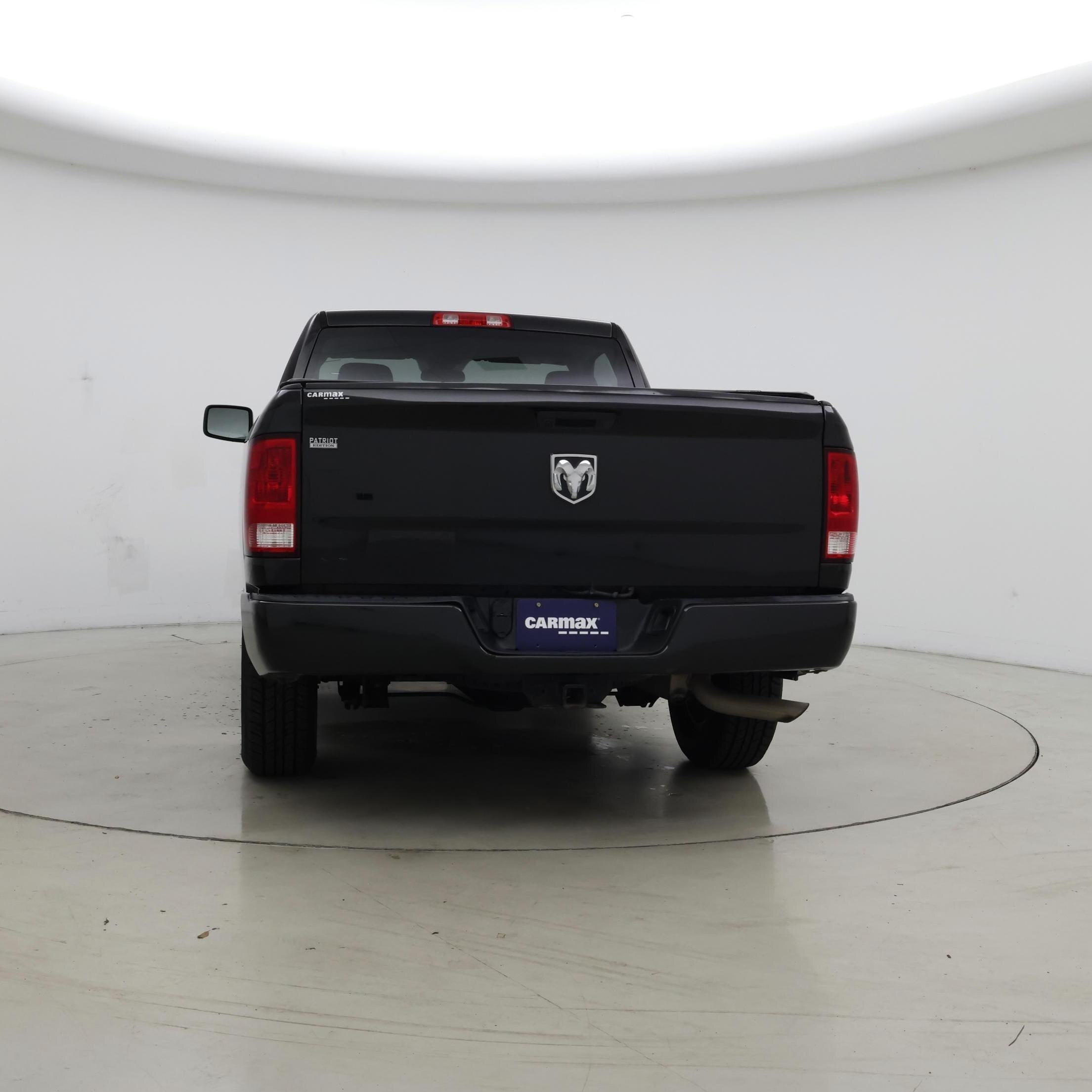 Thumbnail: 2019 RAM 1500 Classic - 6