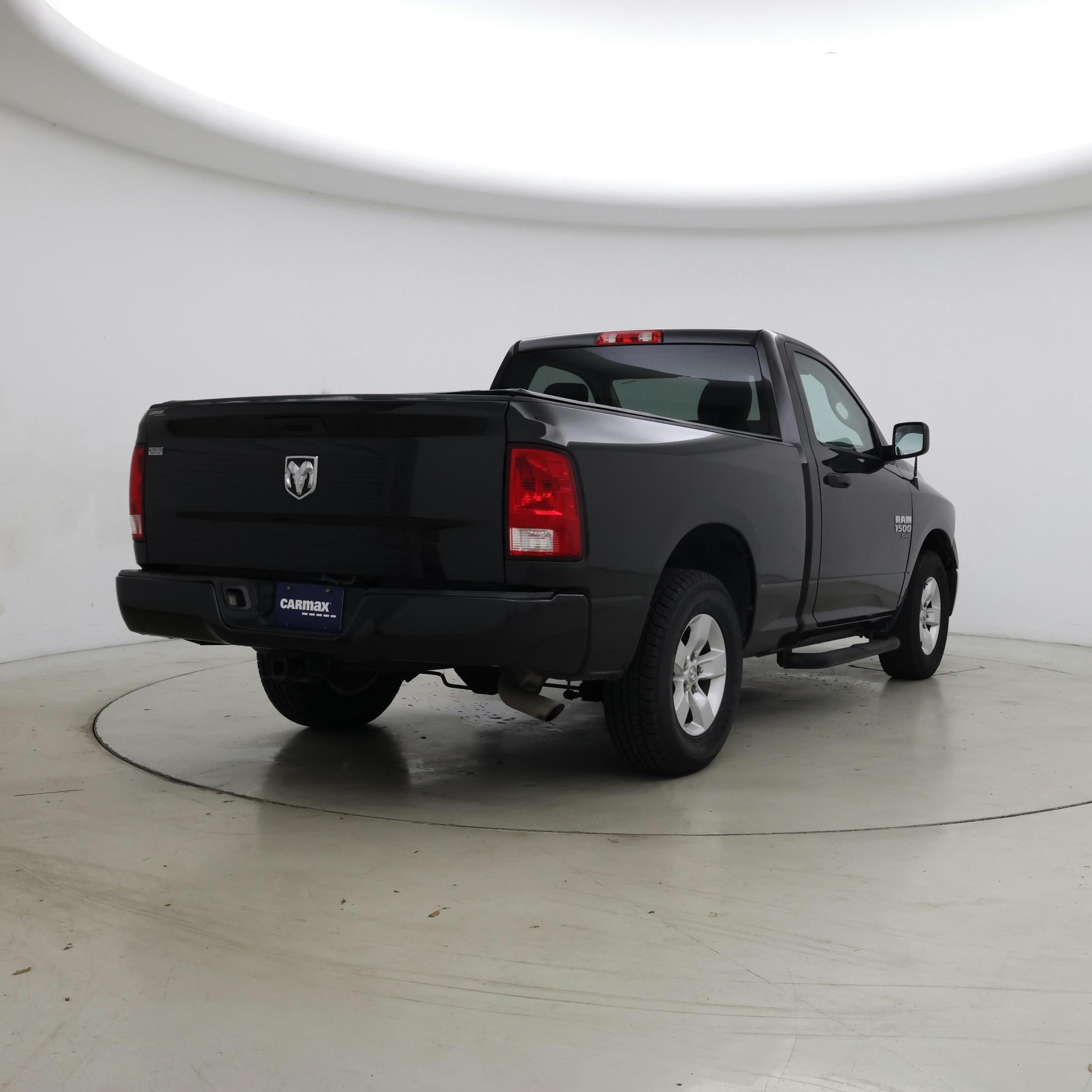Thumbnail: 2019 RAM 1500 Classic - 8