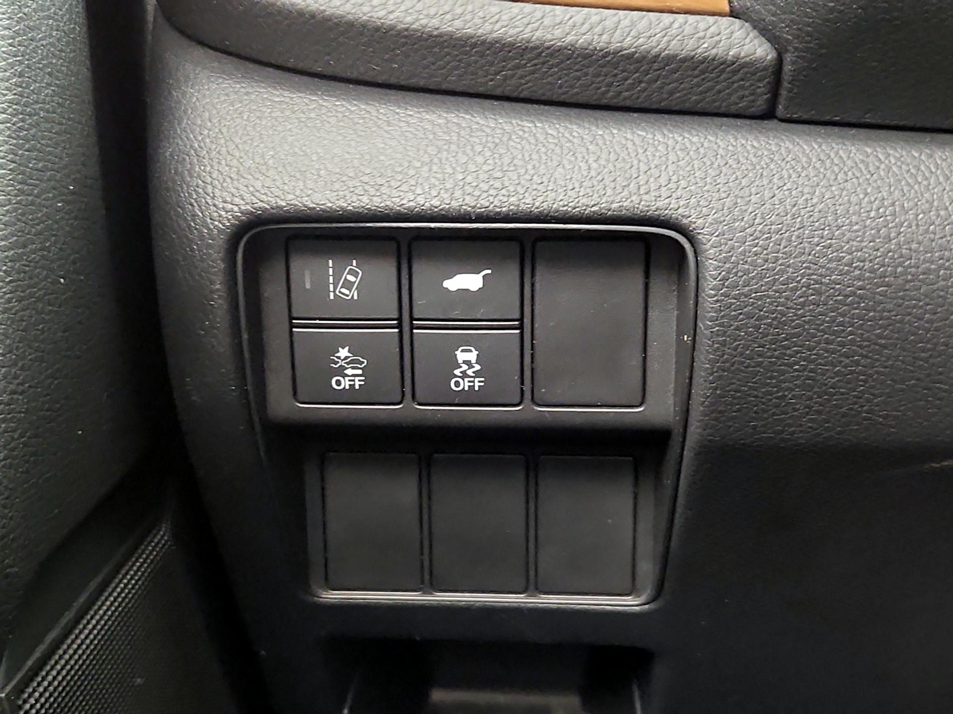 Thumbnail: 2018 Honda CR-V - 13
