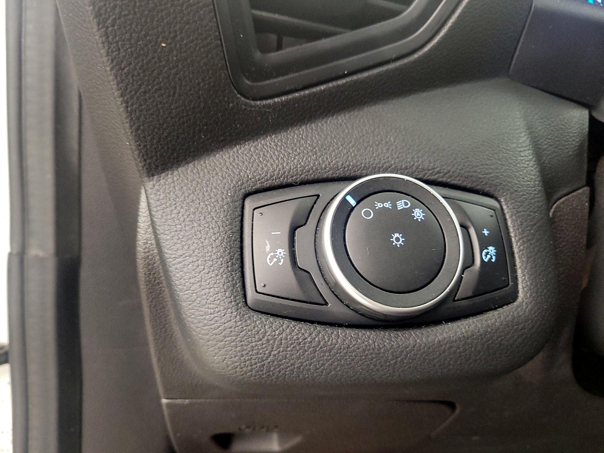 Thumbnail: 2015 Ford C-Max - 13