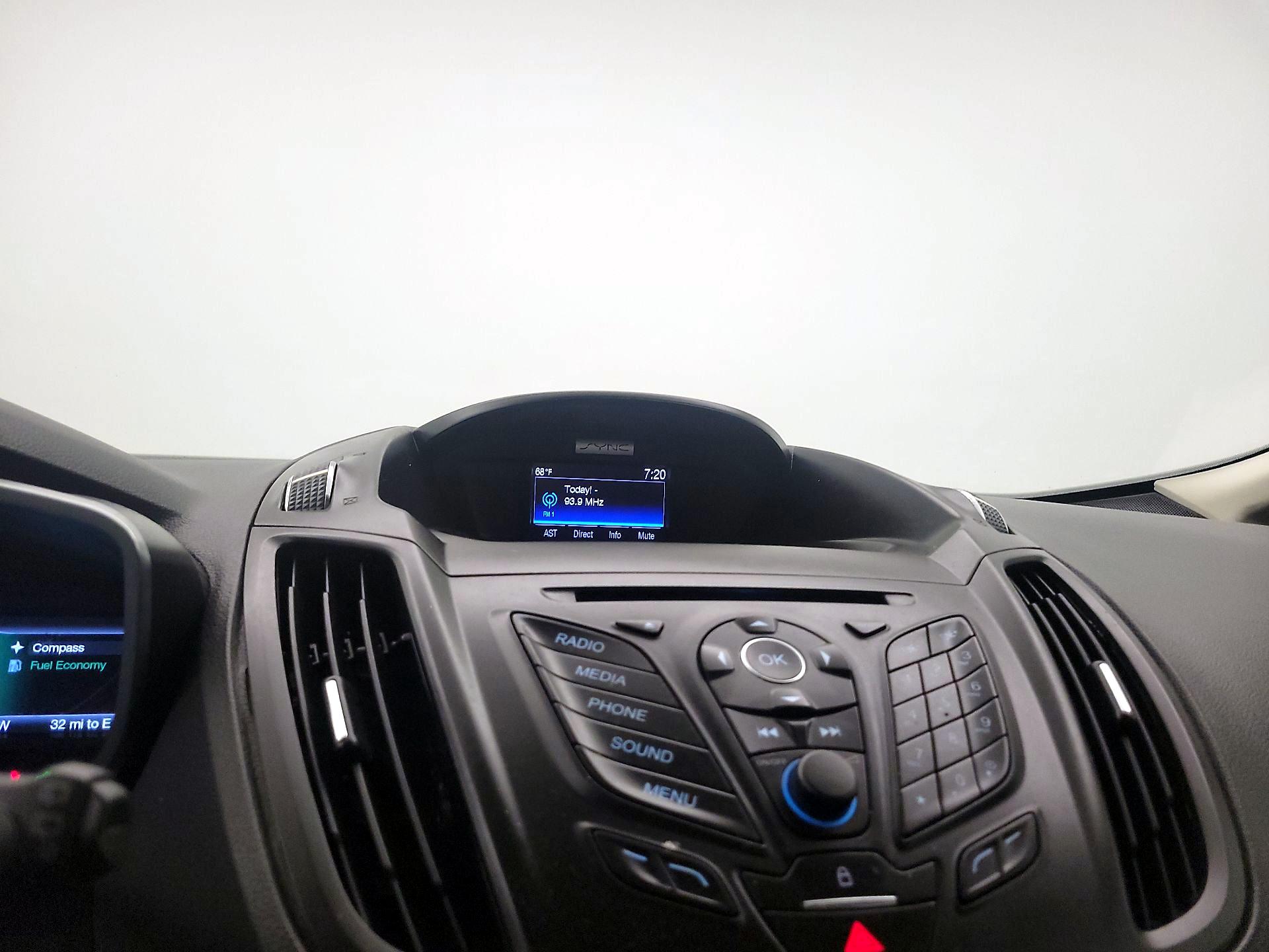 Thumbnail: 2015 Ford C-Max - 14