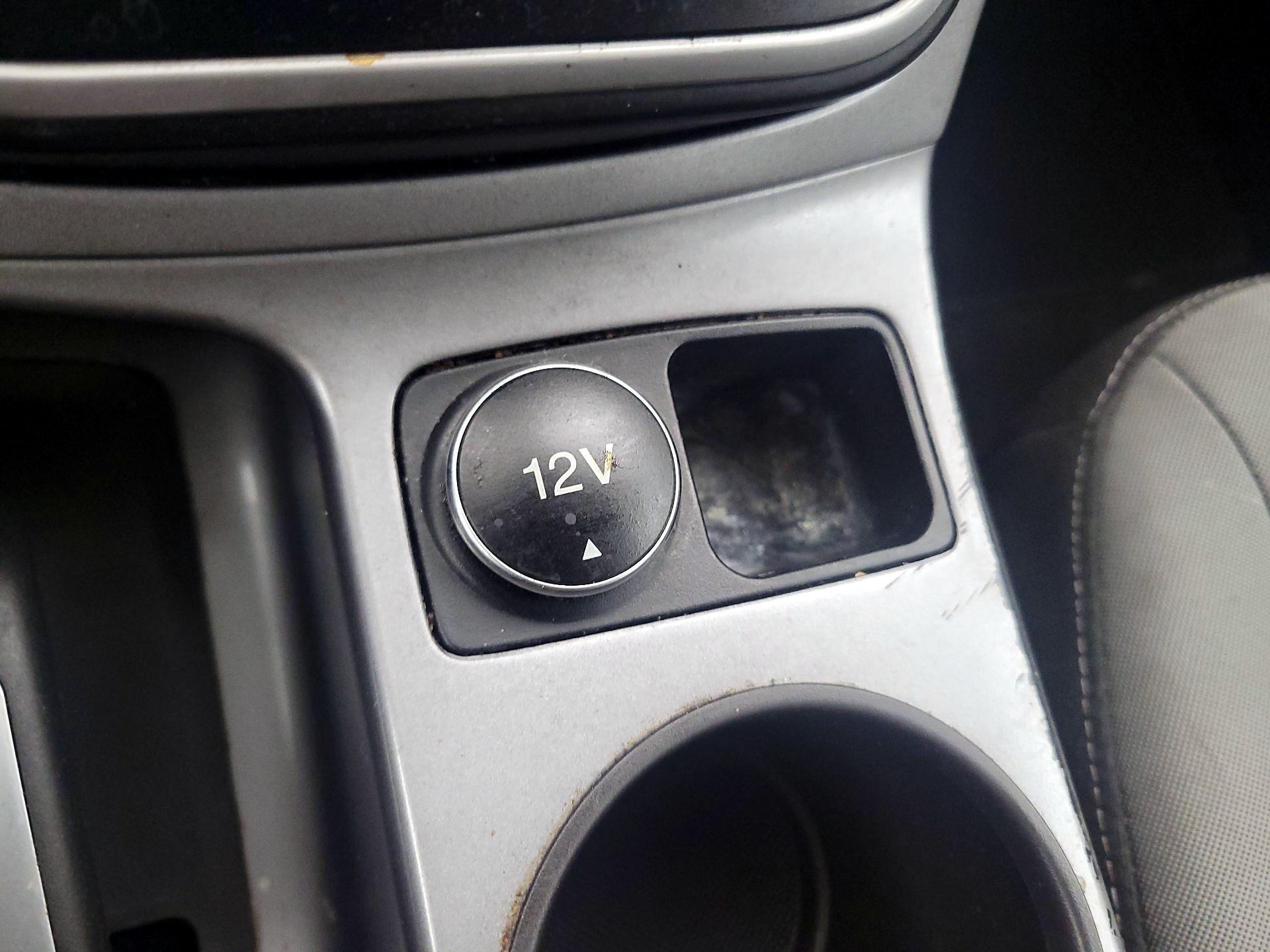 Thumbnail: 2015 Ford C-Max - 17