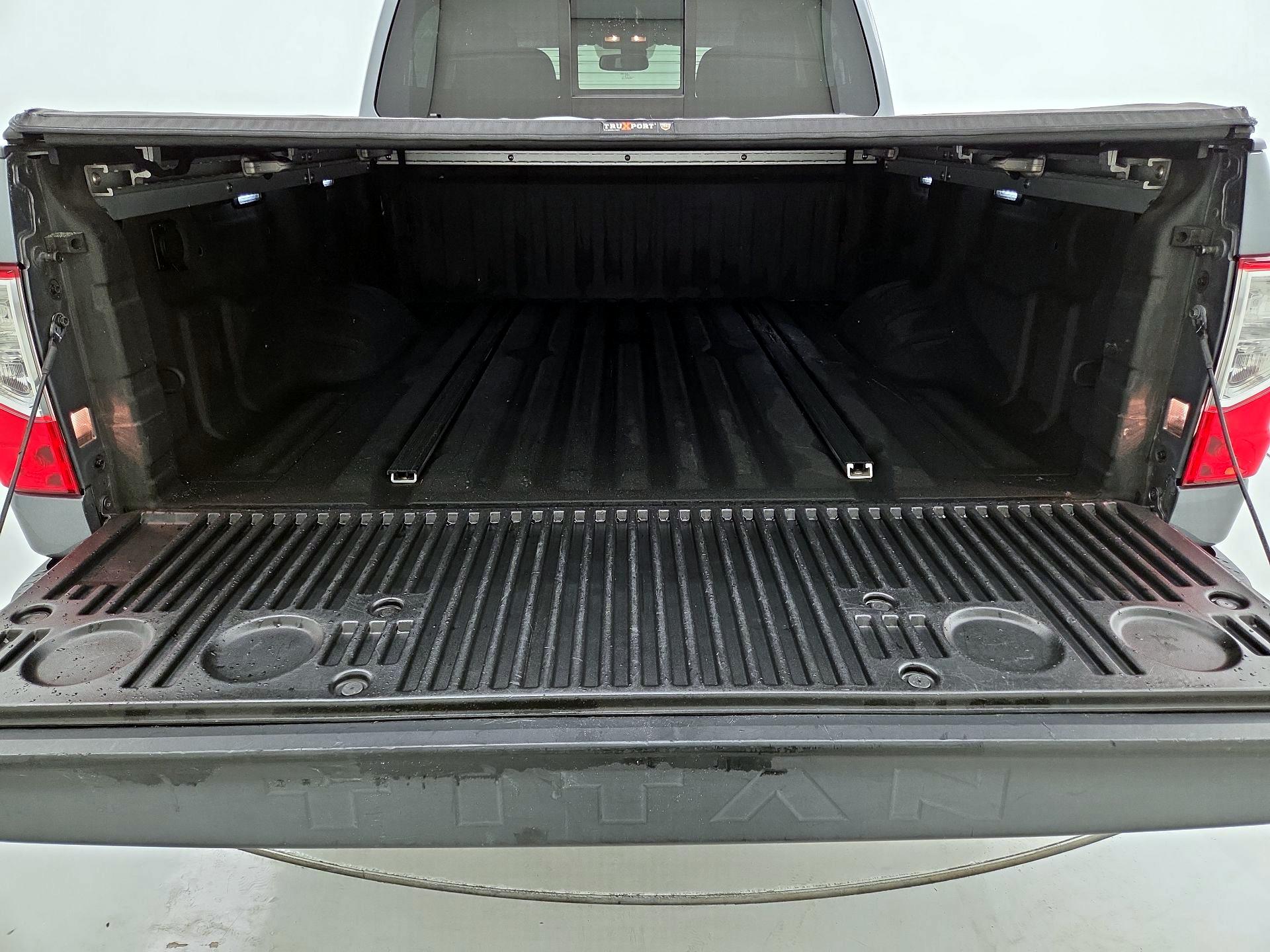 Thumbnail: 2017 Nissan Titan - 20