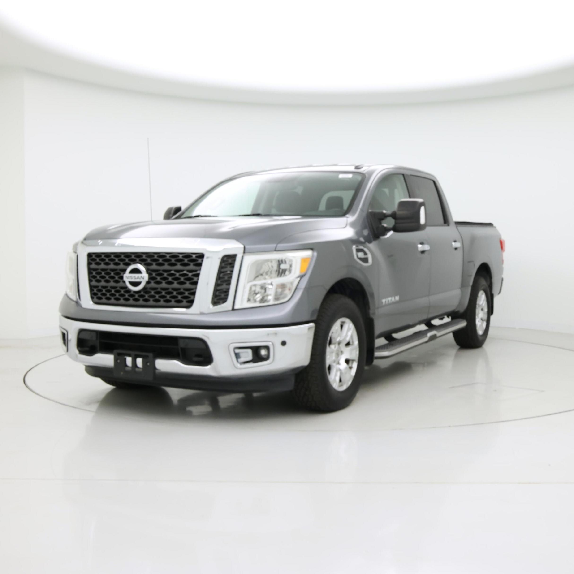 Thumbnail: 2017 Nissan Titan - 4