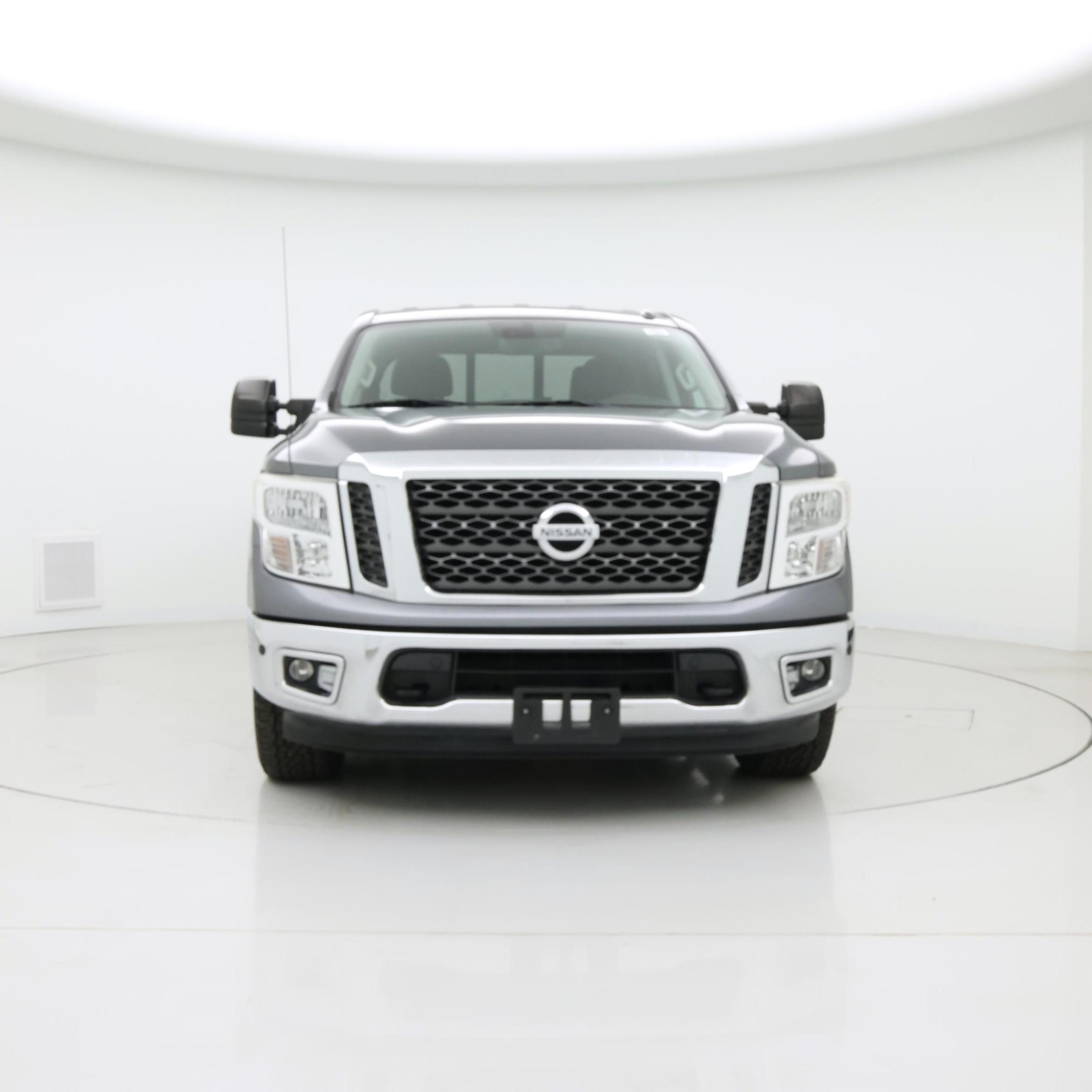 Thumbnail: 2017 Nissan Titan - 5