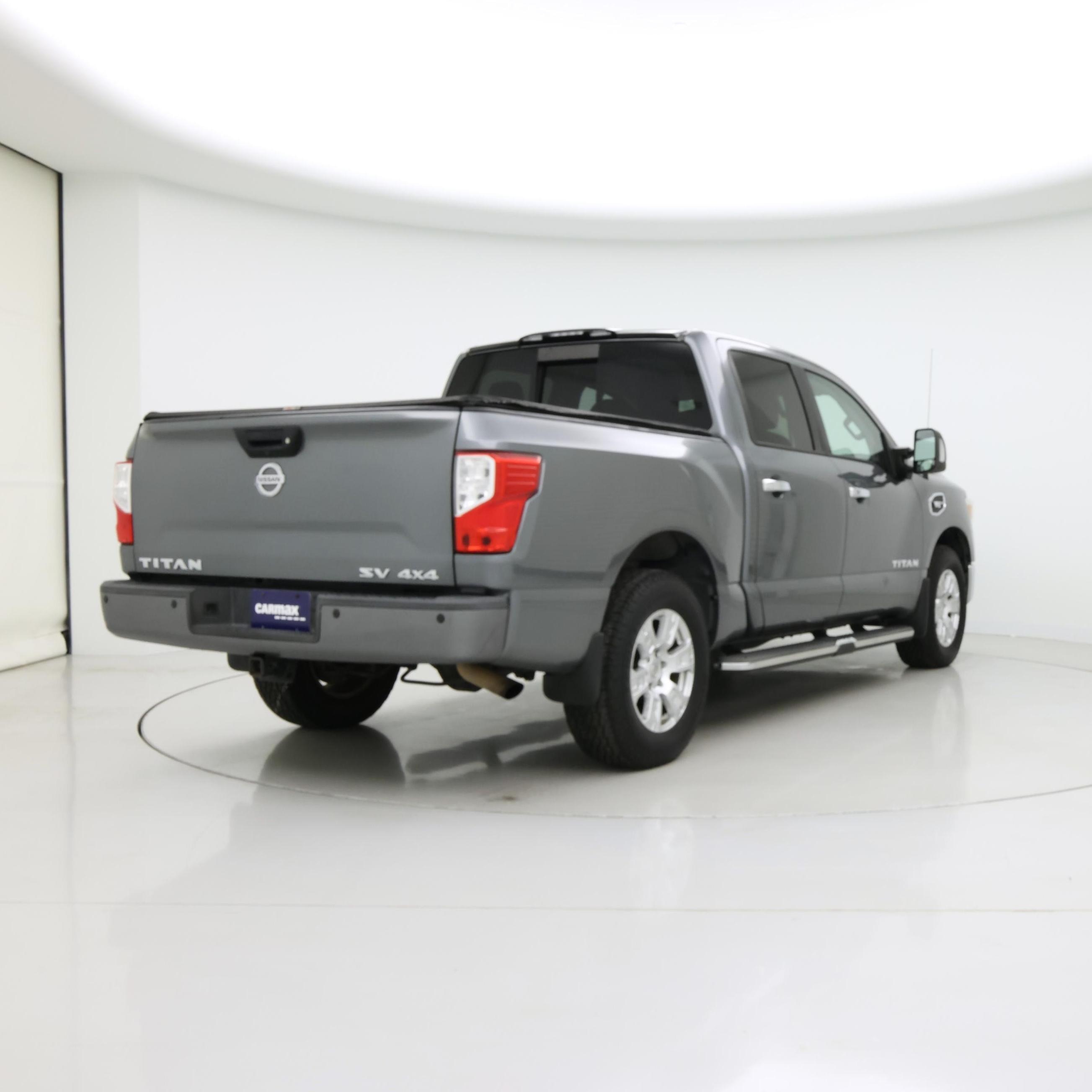 Thumbnail: 2017 Nissan Titan - 8