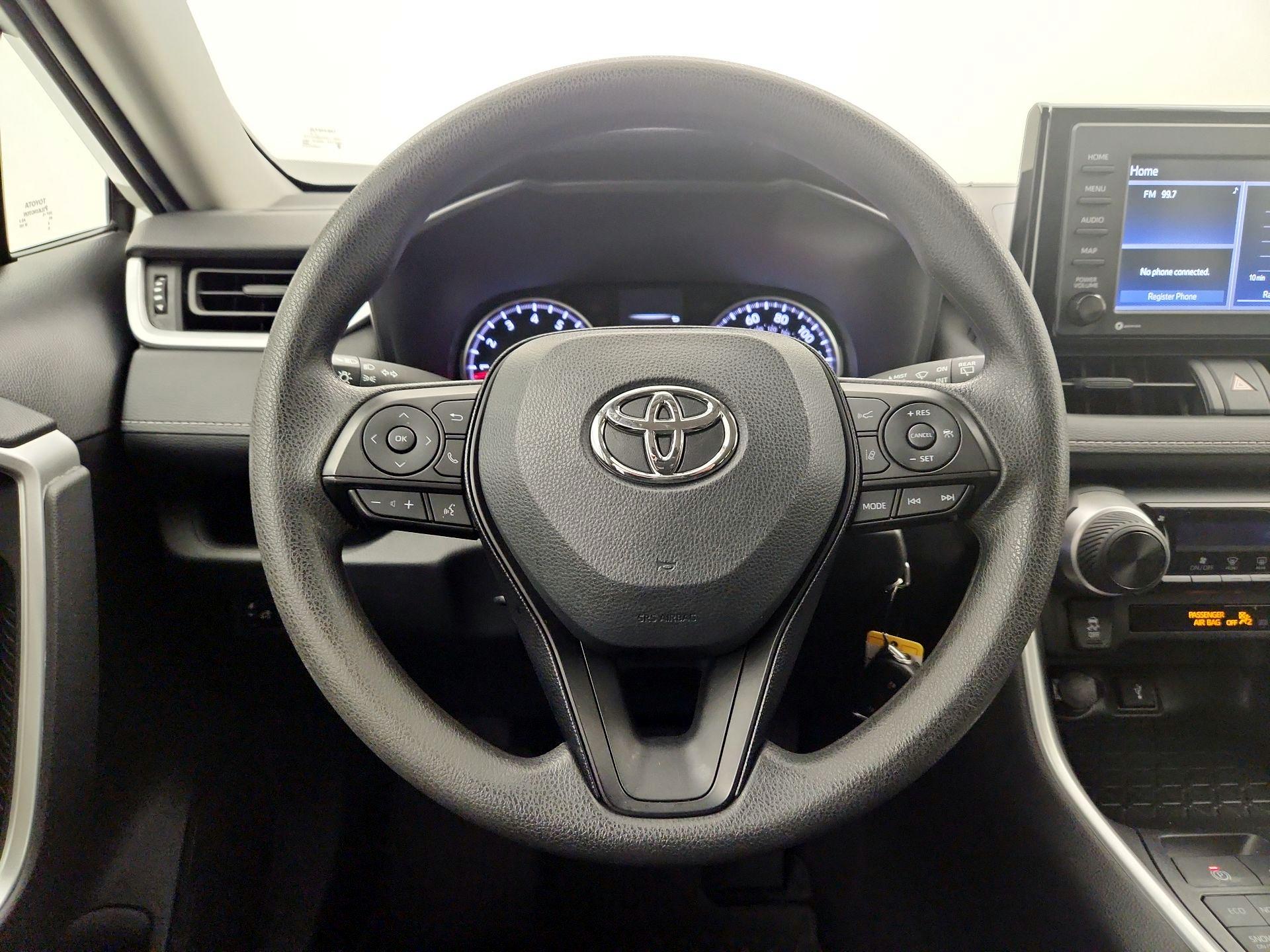 Thumbnail: 2020 Toyota RAV4 - 10