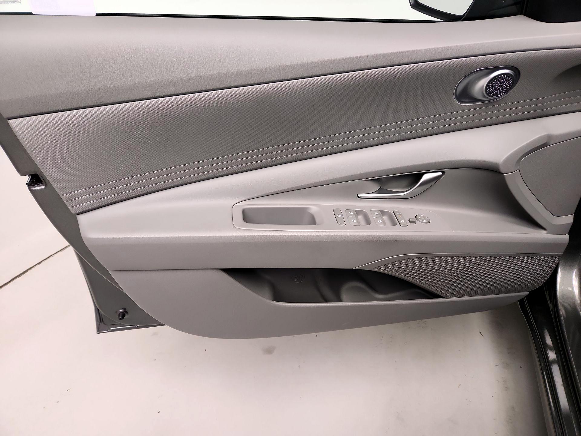 Thumbnail: 2024 Hyundai Elantra - 12