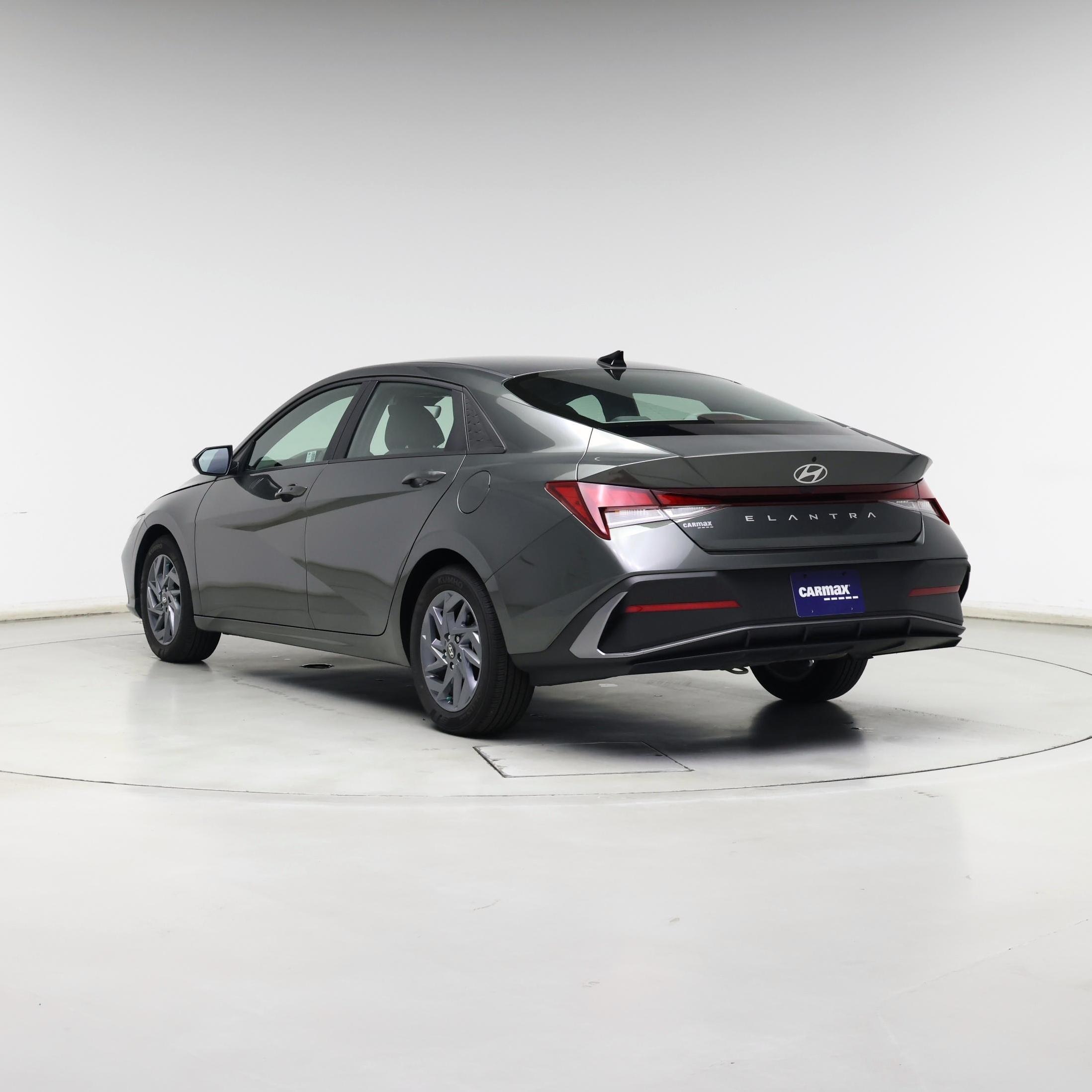 Thumbnail: 2024 Hyundai Elantra - 2