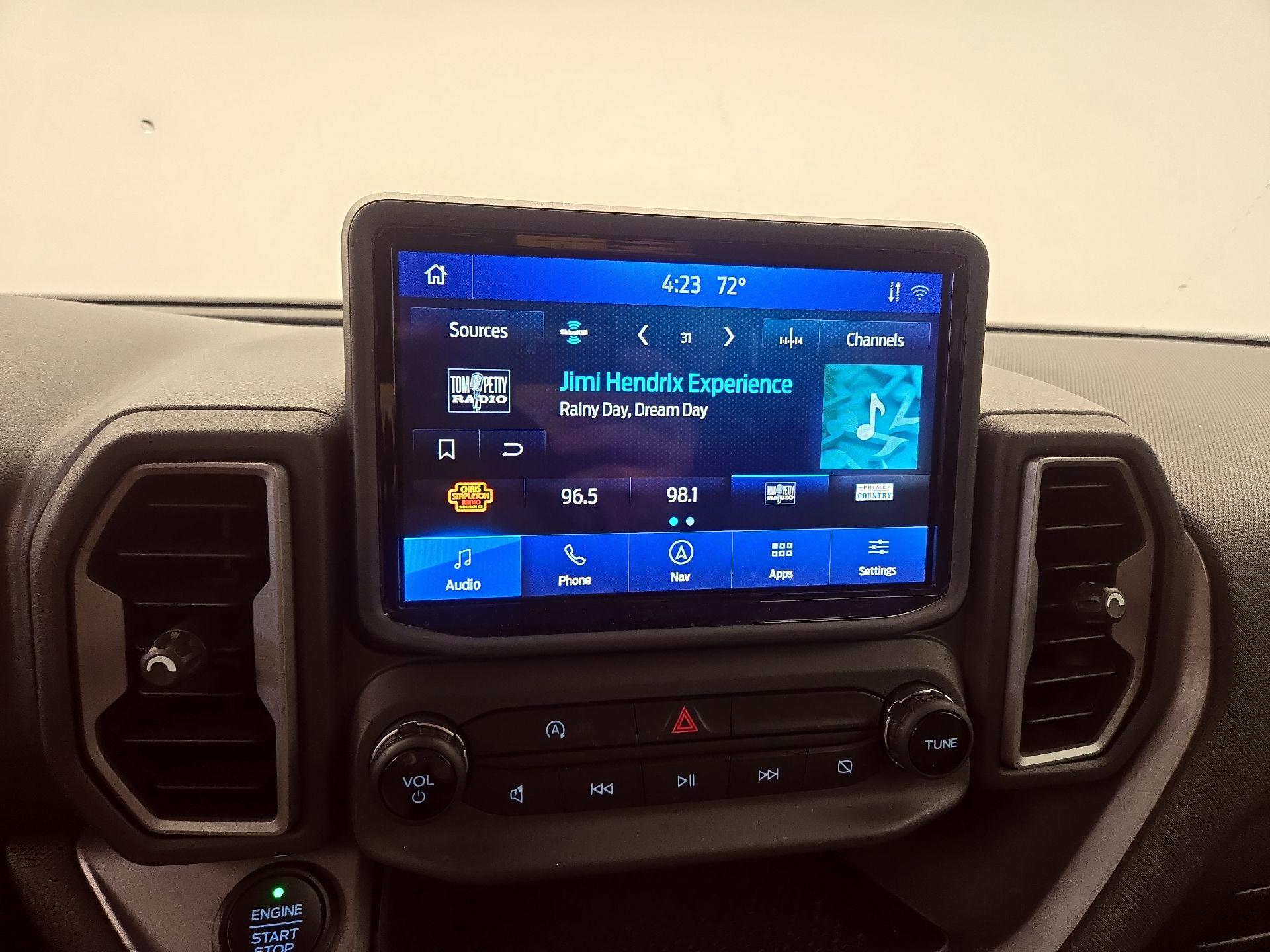 Thumbnail: 2021 Ford Bronco Sport - 16